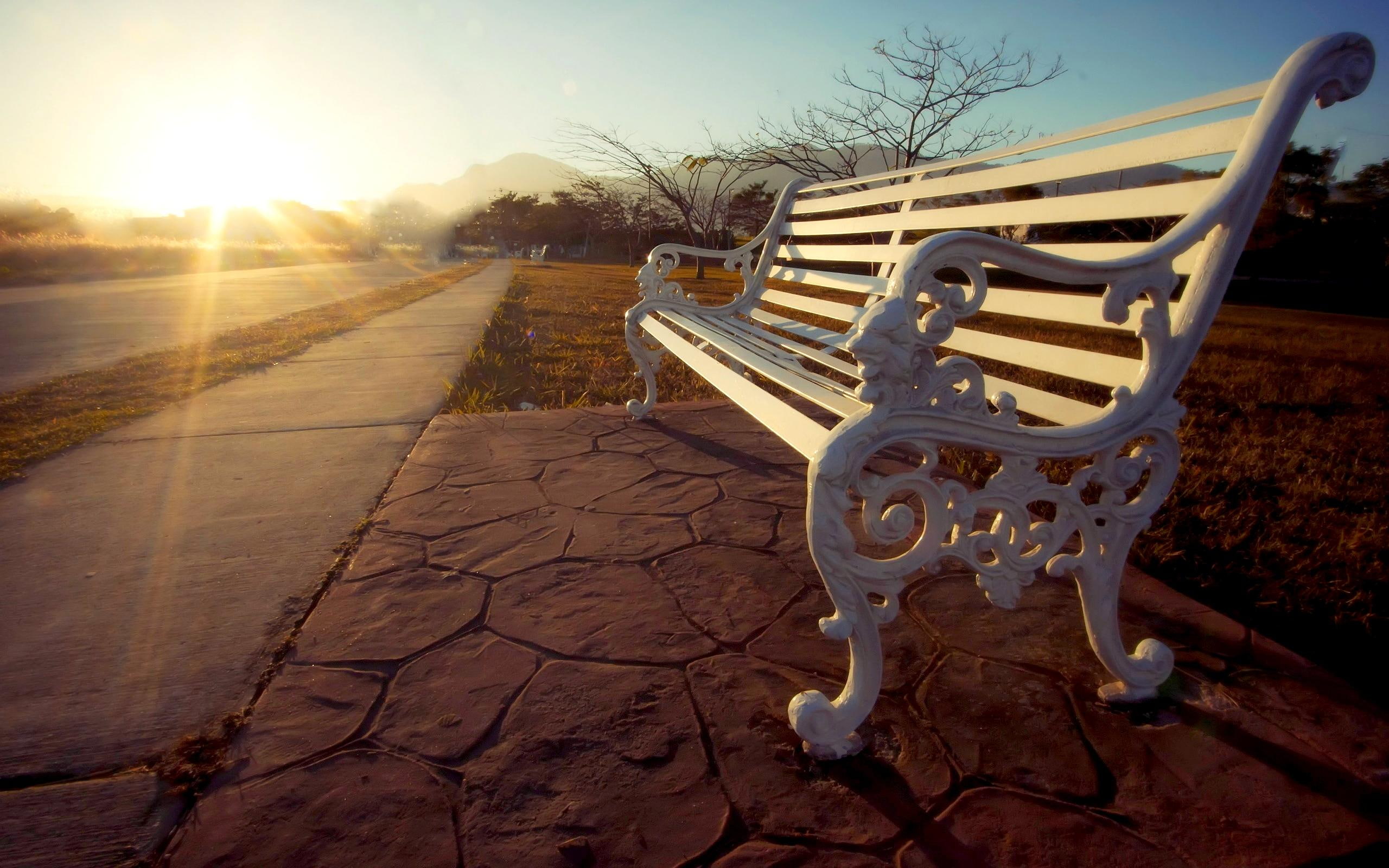 street, rays, park, 2K, morning, nature and landscapes, hope, white, sunset, wooden, bench, HD Wallpaper