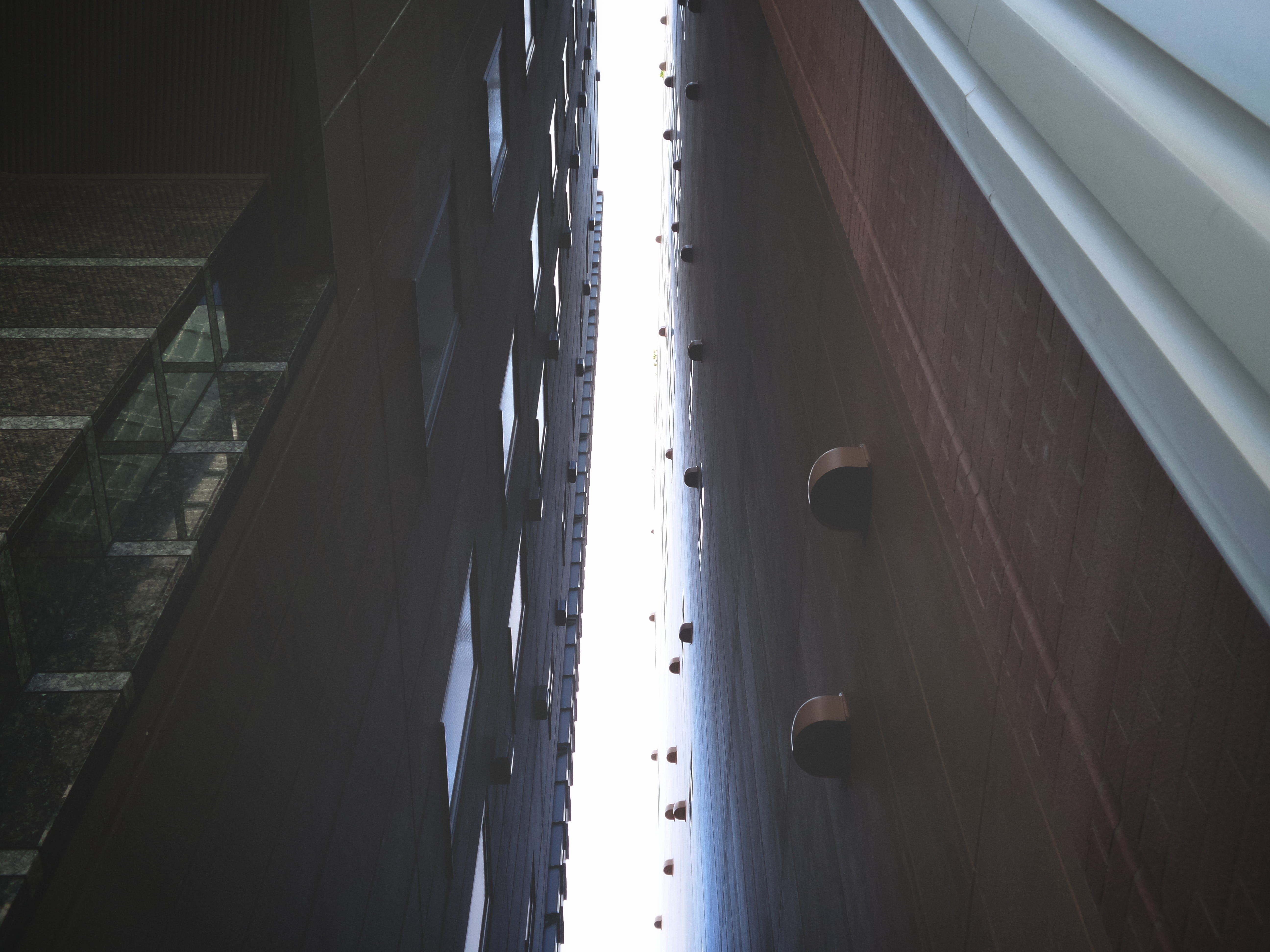 positive, 建物, no people, dark, sky, nature, 5K, hope, building, tall, 近い, future, city, modern, land vehicle, day, wall - building feature, building exterior, HD Wallpaper