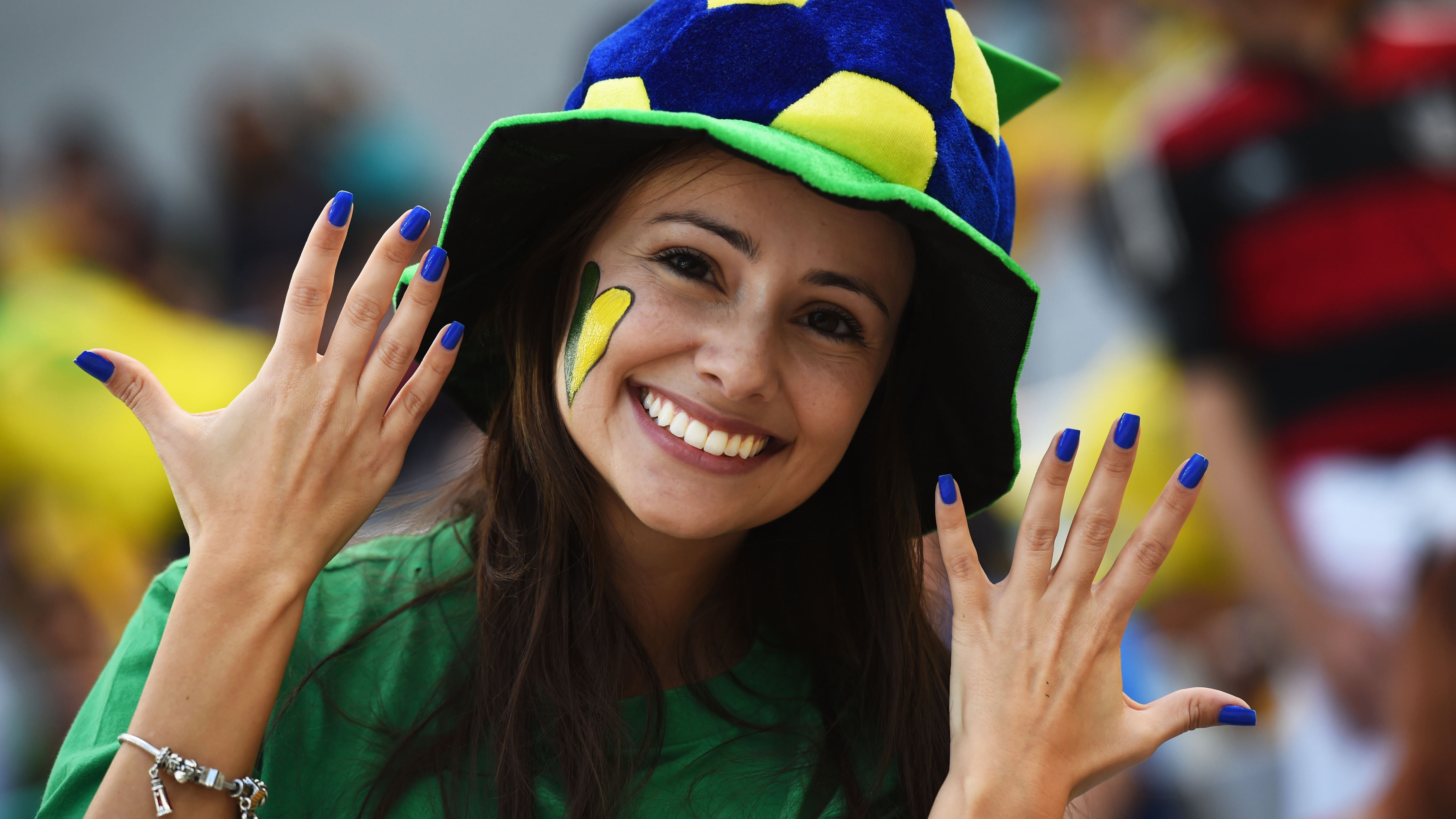 beautiful woman, teeth, body part, Latinas, 4K, close-up, portrait, outdoors, hair, young adult, smiling, brunette, cheerful, human face, fan - enthusiast, HD Wallpaper