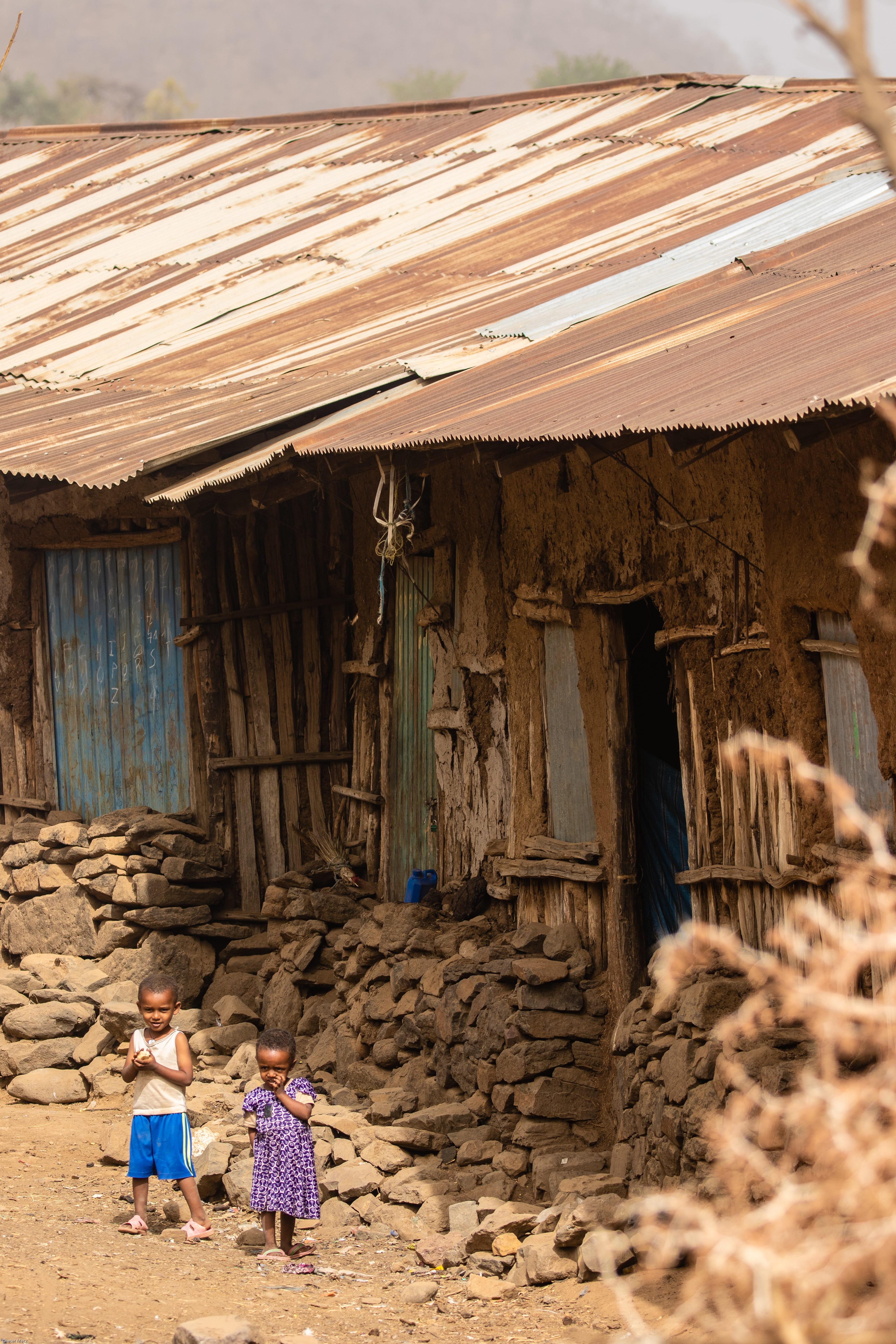 real people, africa, poverty, togetherness, residence, women, childhood, architecture, hut, developing country, ethiopia, family, built structure, 5K, Phone HD Wallpaper