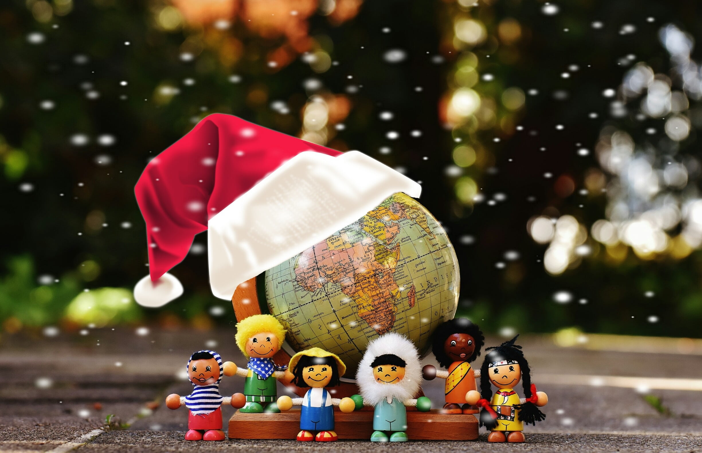 worldwide, together, children, human representation, still life, gift, donate, male likeness, doll, christmas, figure, poverty, friendship, six, craft, HD Wallpaper