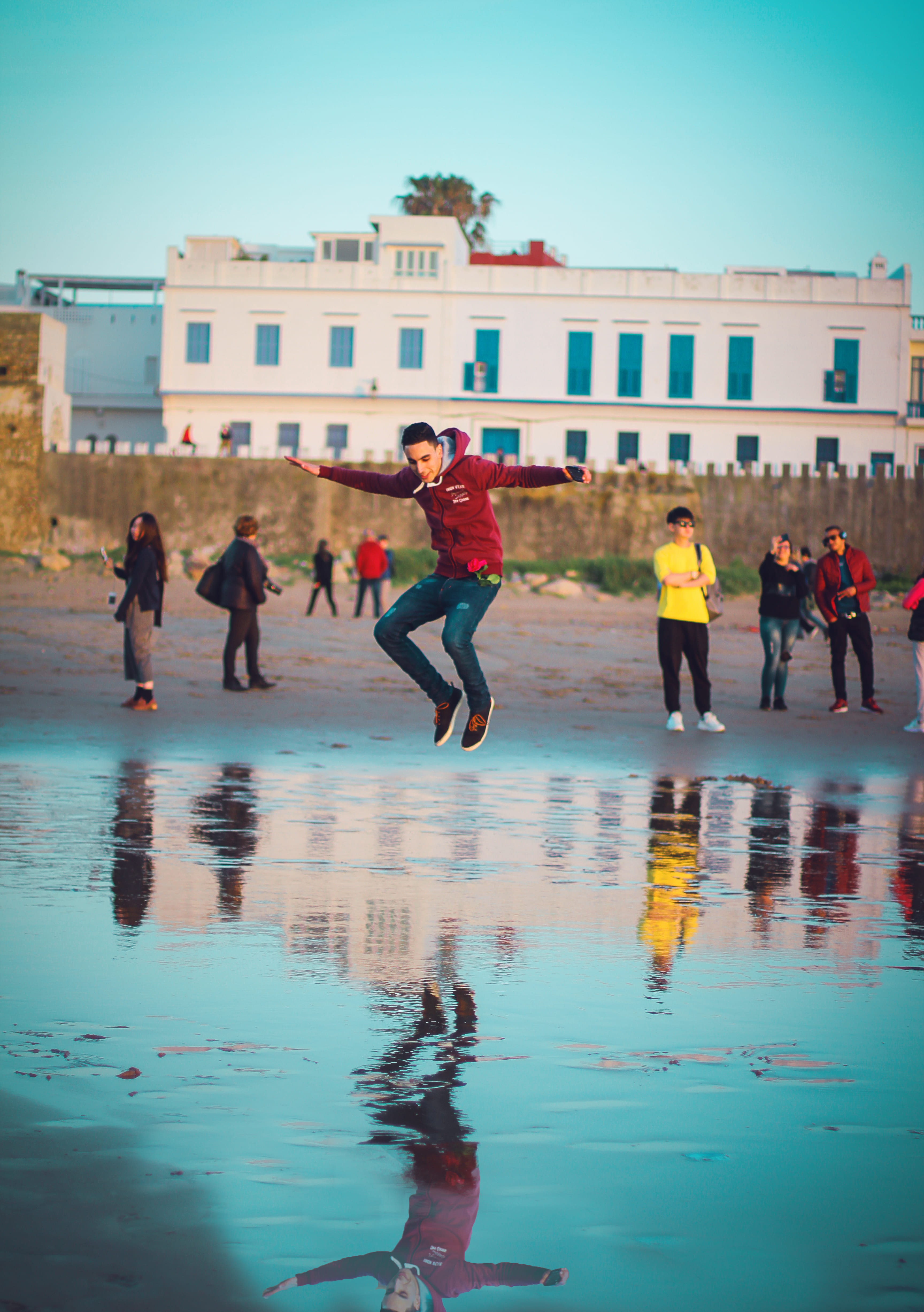 fly, colors, building exterior, men, cute, asilah, smile, sky, outdoors, motion, nature, people, flower, lovely, architecture, morocco, full length, reflection, Phone HD Wallpaper