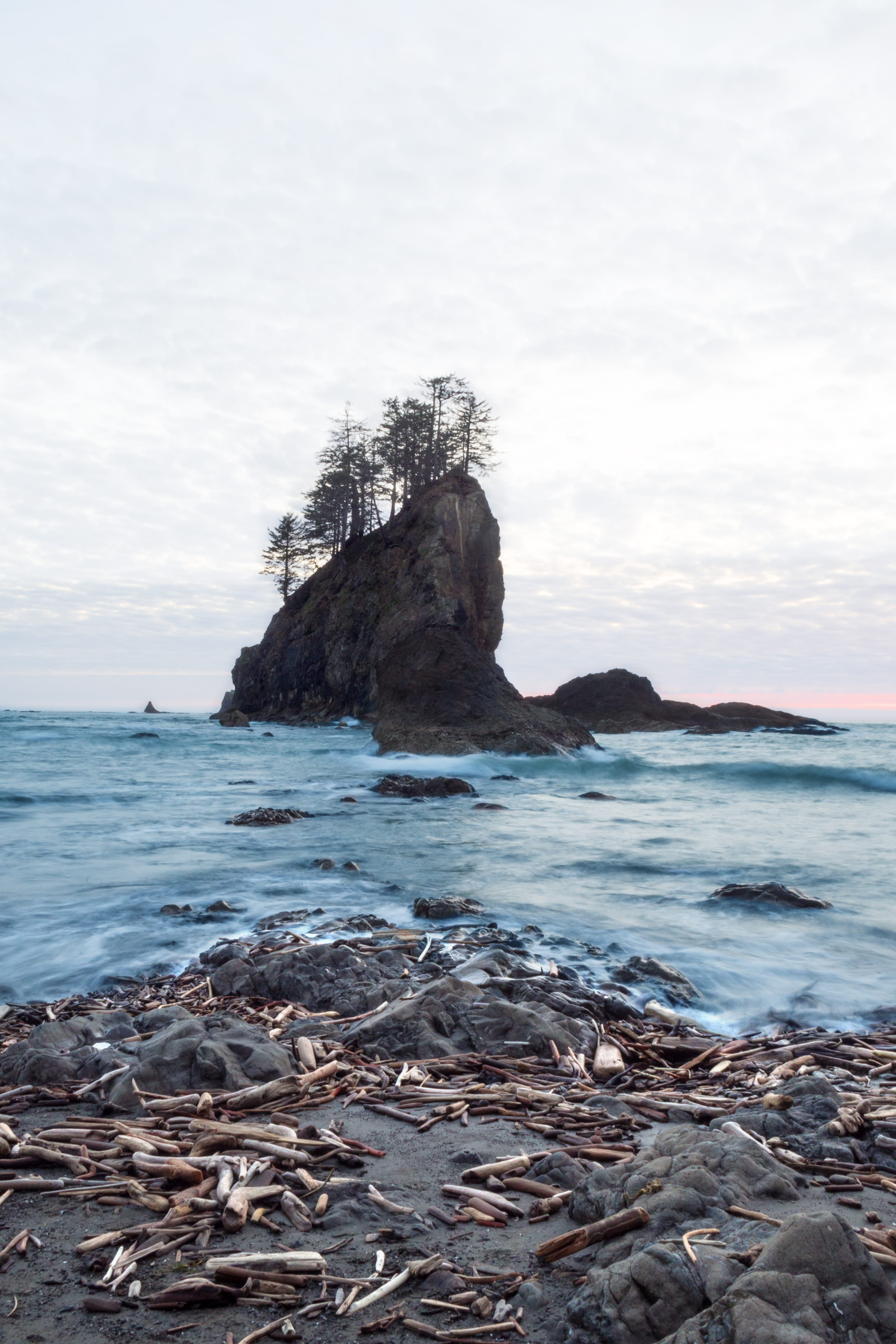 united states, scenics - nature, rocks, beach, land, washington, sea, day, solid, cloud - sky, no people, tranquility, eroded, 4K, outdoors, beauty in nature, Phone HD Wallpaper
