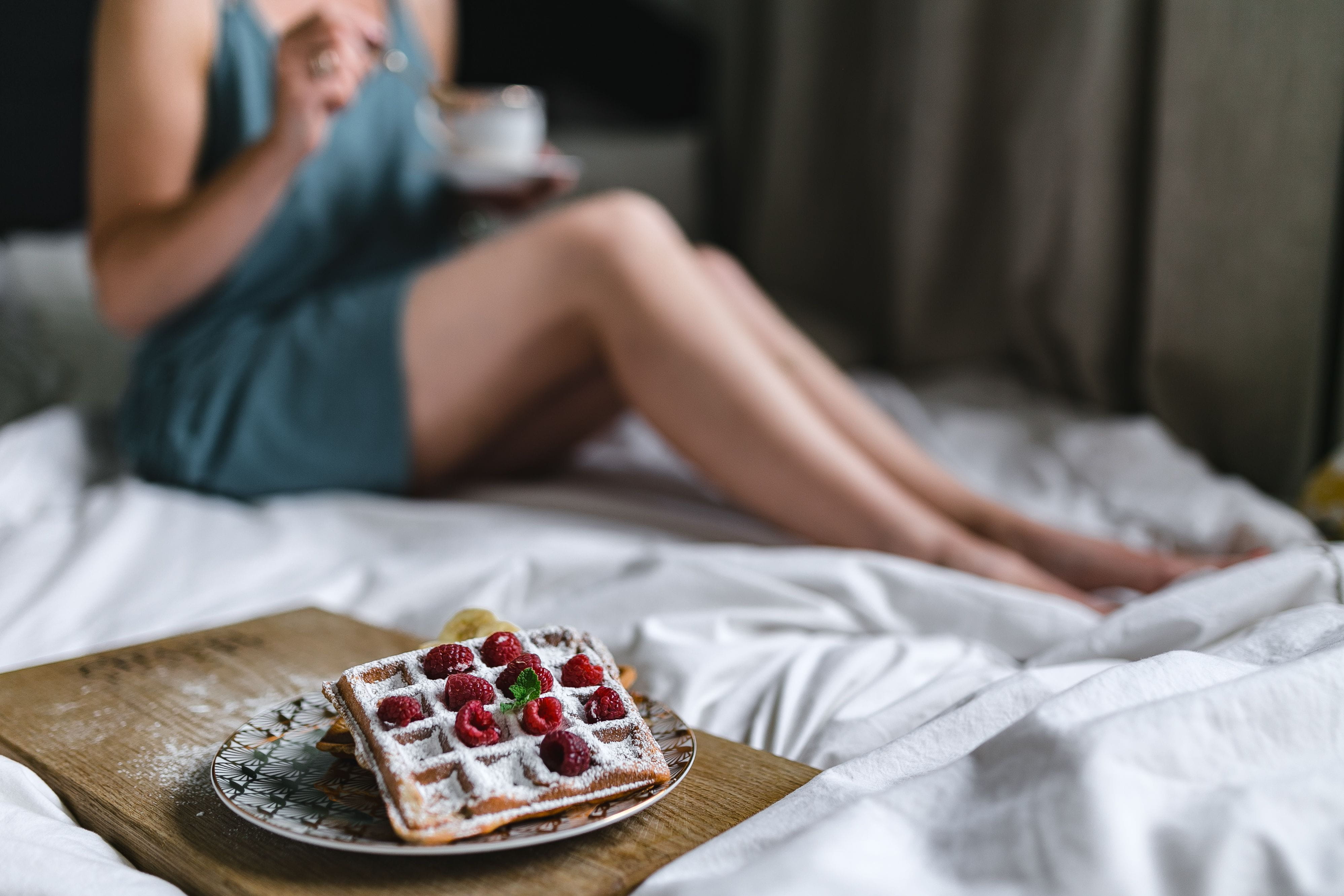 women, meal, coffee, comfortable, females, one Person, fruit, adults Only, food, lifestyles, relaxation, domestic room, crockery, waffles, coffee cup, espresso, HD Wallpaper