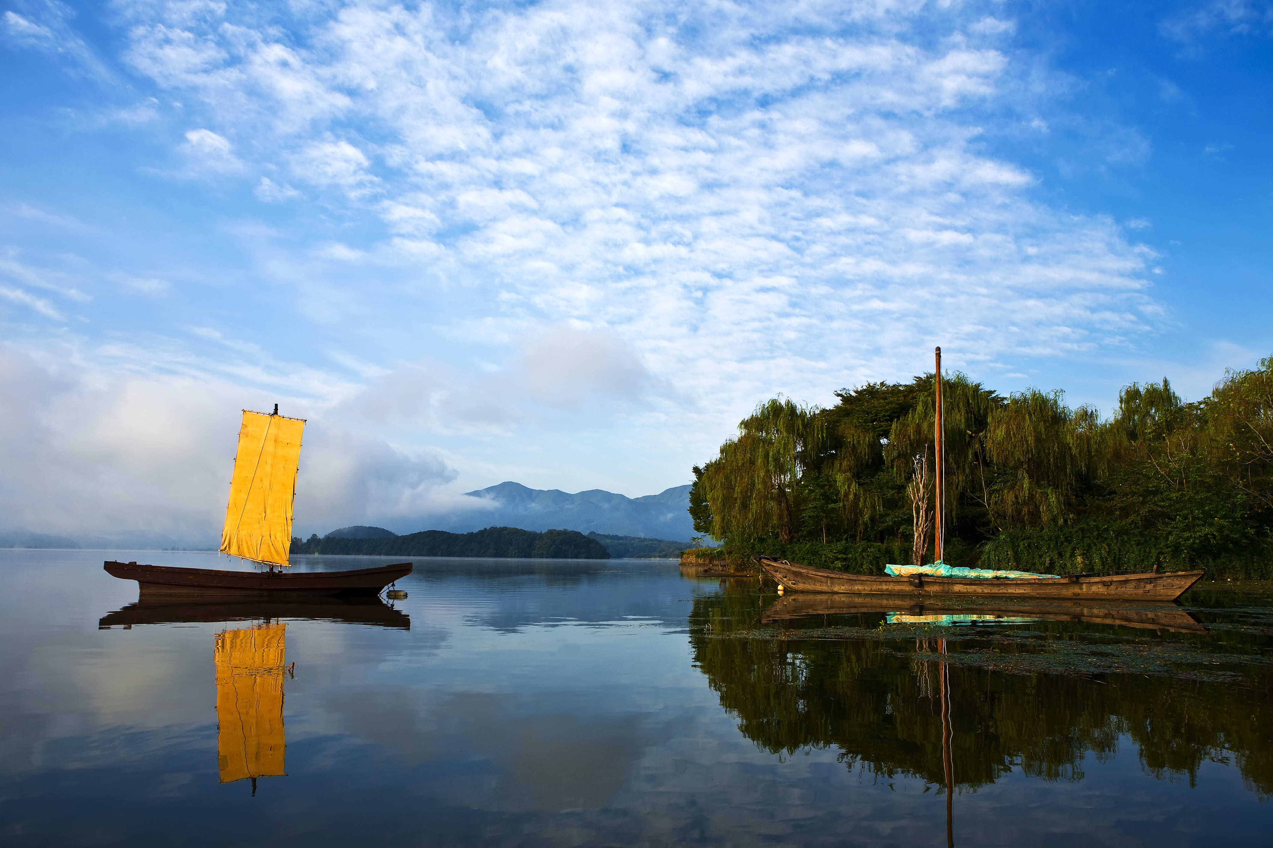 tranquil scene, beach, idyllic, transportation, wood - material, tranquility, no people, scenery, beauty in nature, water, lake, mode of transportation, HD Wallpaper