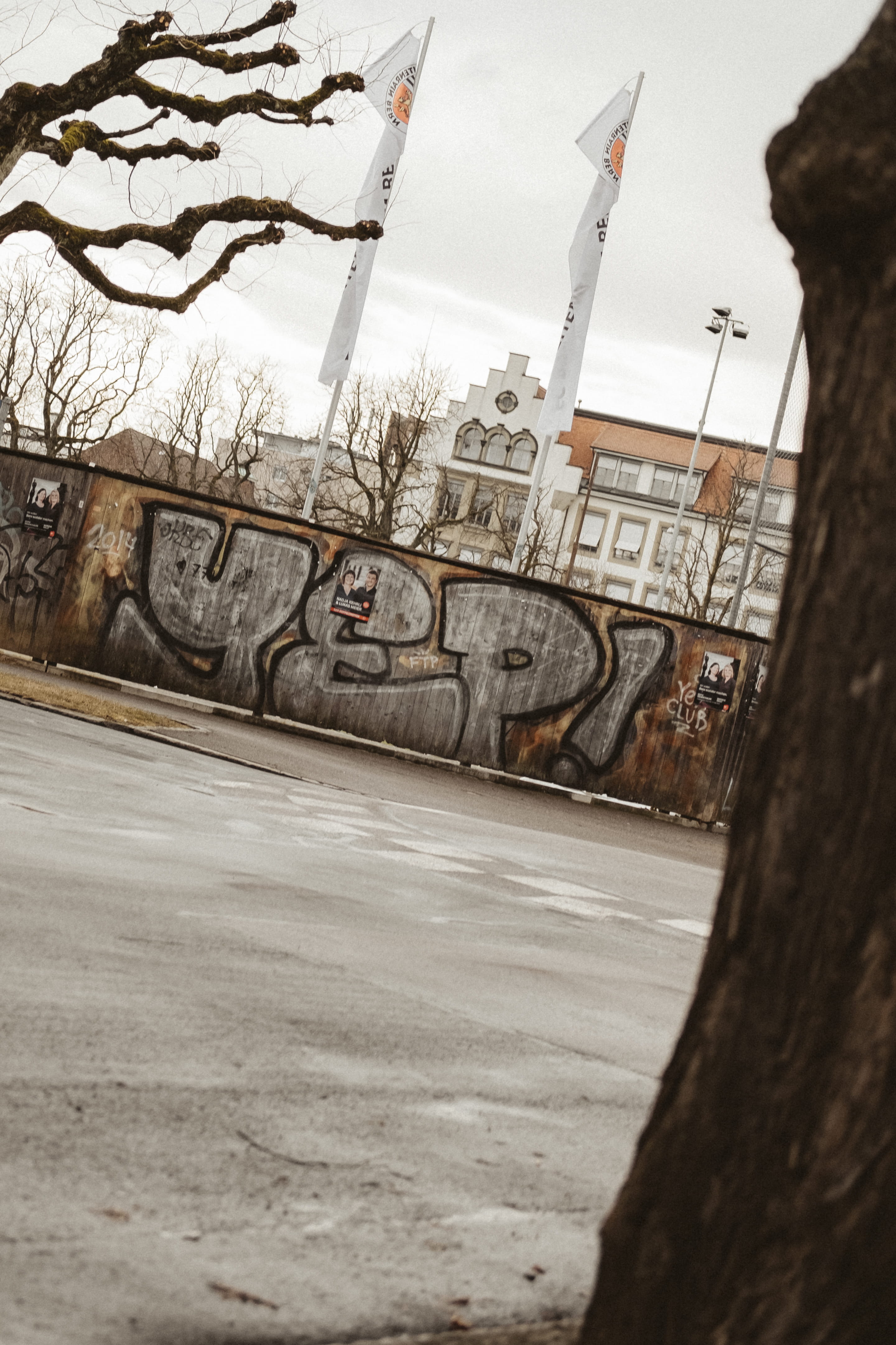 footpath, street, spray, transportation, bare tree, wall - building feature, road, wall, outdoors, gang, building exterior, urban, yep, hiphop, tree, metro, Phone HD Wallpaper