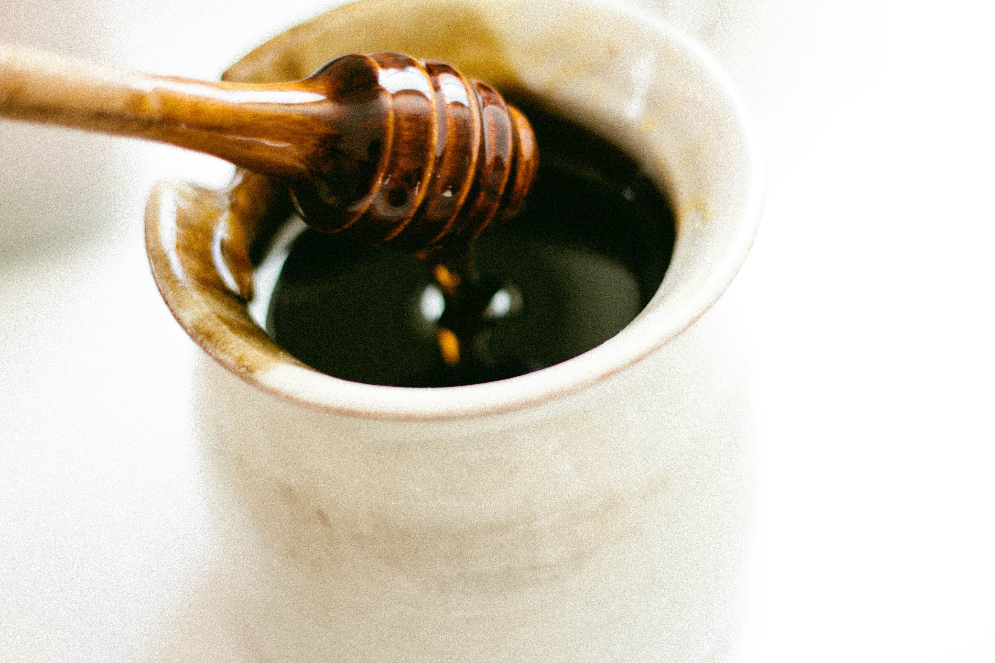 selective focus, refreshment, close-up, drink, no people, coffee cup, cup, 4K, white color, food, wooden, high angle view, pouring, food and drink, coffee - drink, HD Wallpaper