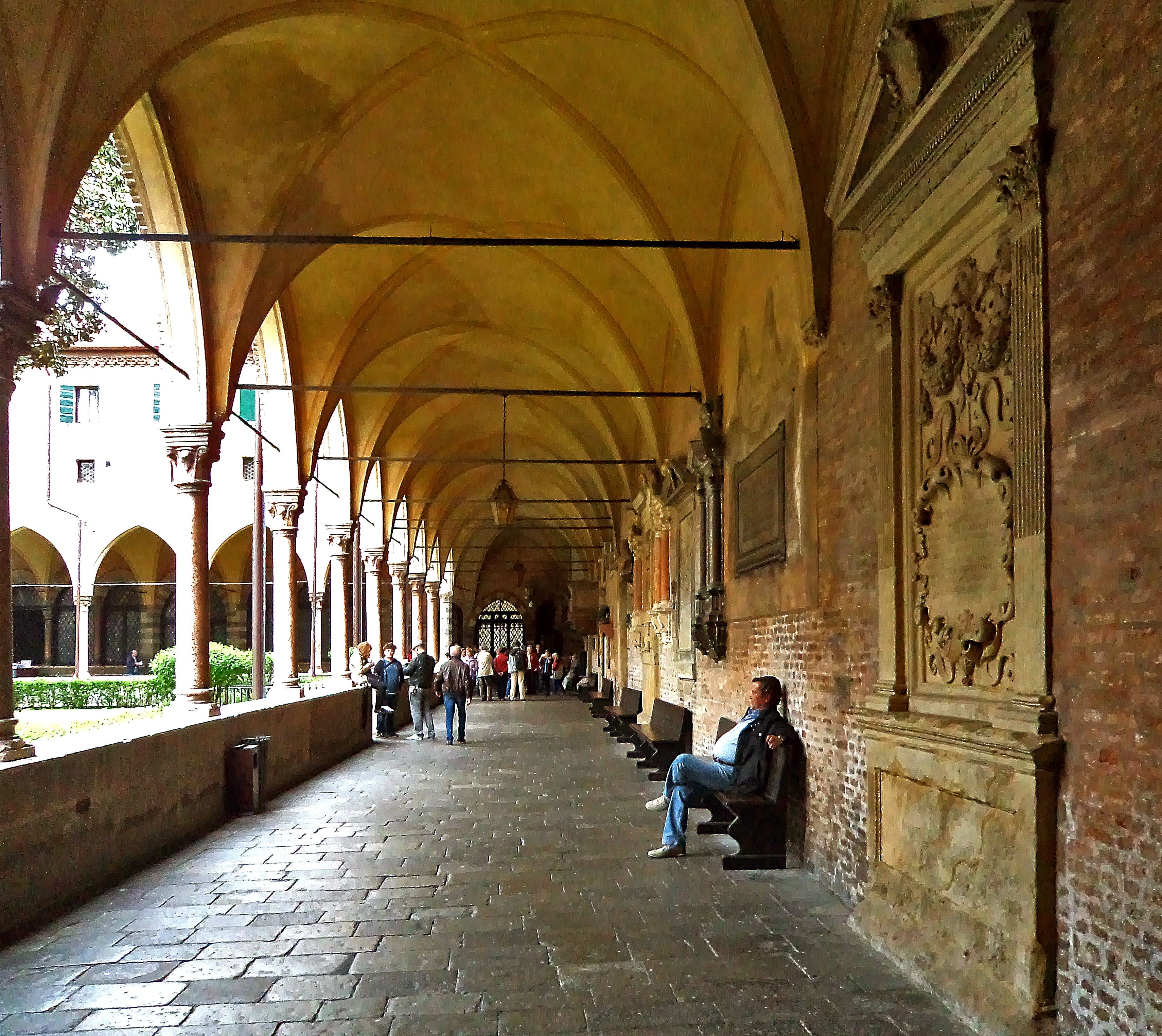 stone, colonnade, ceiling, Columns, outdoors, Arcade, rest, sitting, women, support, the pillars of the, architecture, the way forward, real people, Bows, HD Wallpaper