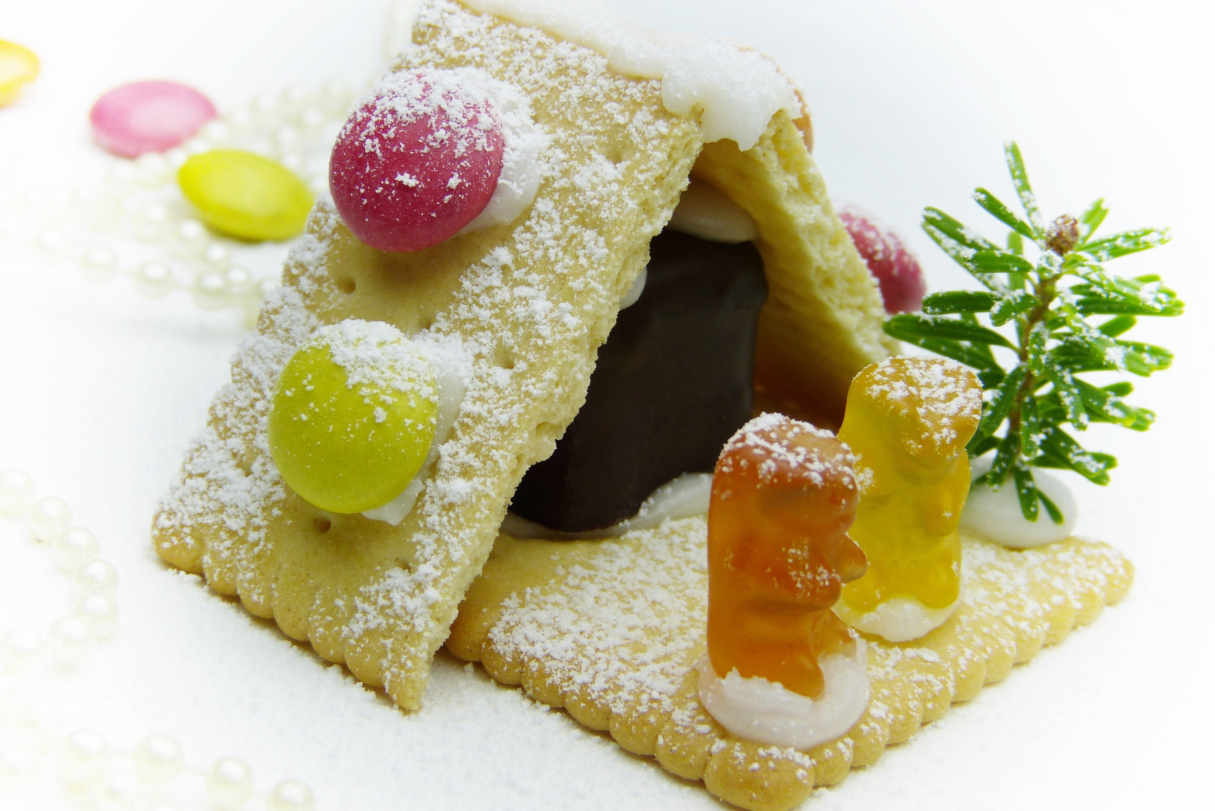 cookie cottage, gummibärchen, nostalgic, sweet food, decoration, tinker, bio, nibble, biscuits, together, fruit, calories, party, 4K, domino, covered, HD Wallpaper