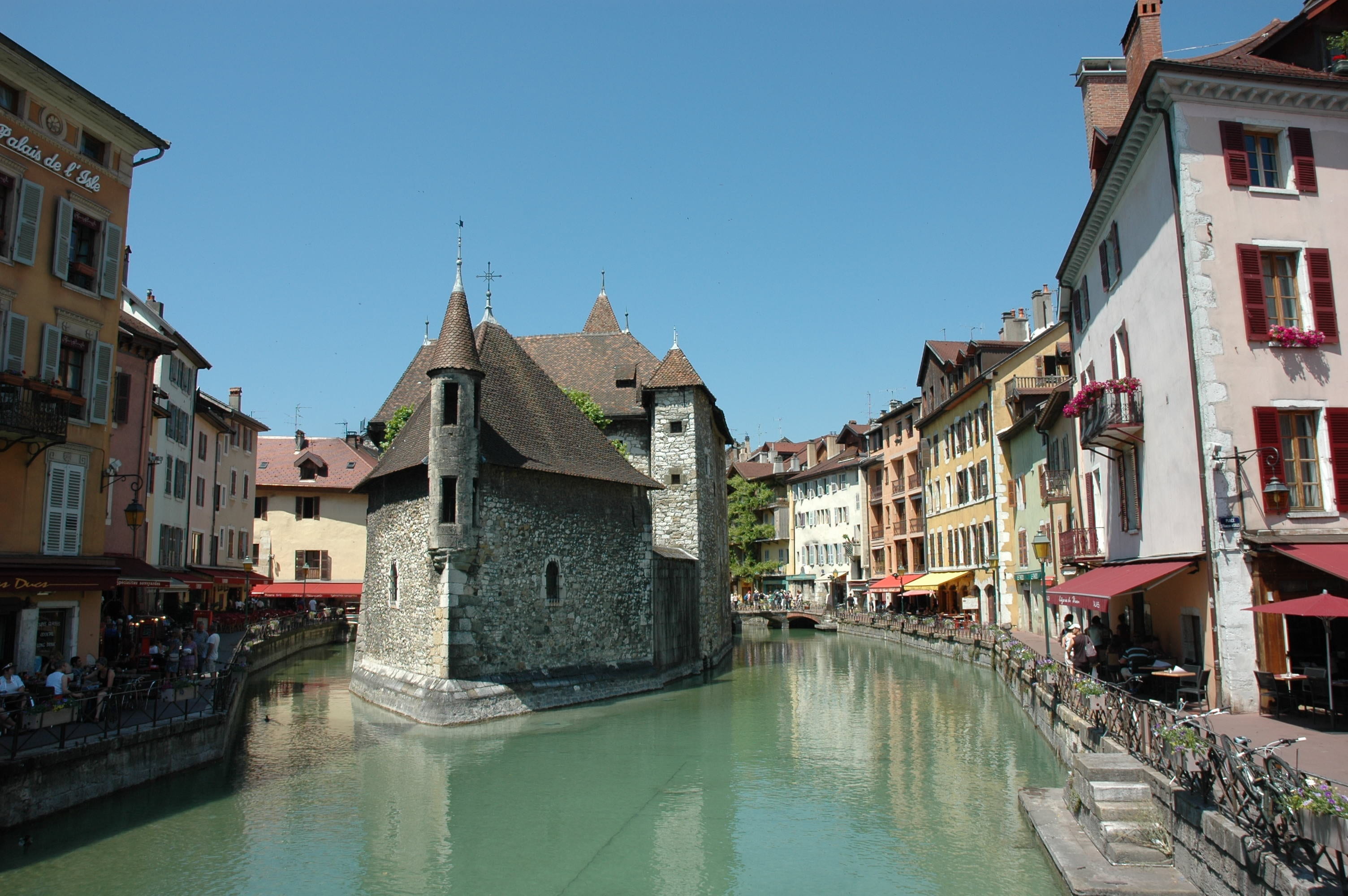 tourism, building, annecy, sky, waterfront, built structure, canal, residential district, in the summer of 2015, nature, clear sky, water, blue, architecture, HD Wallpaper