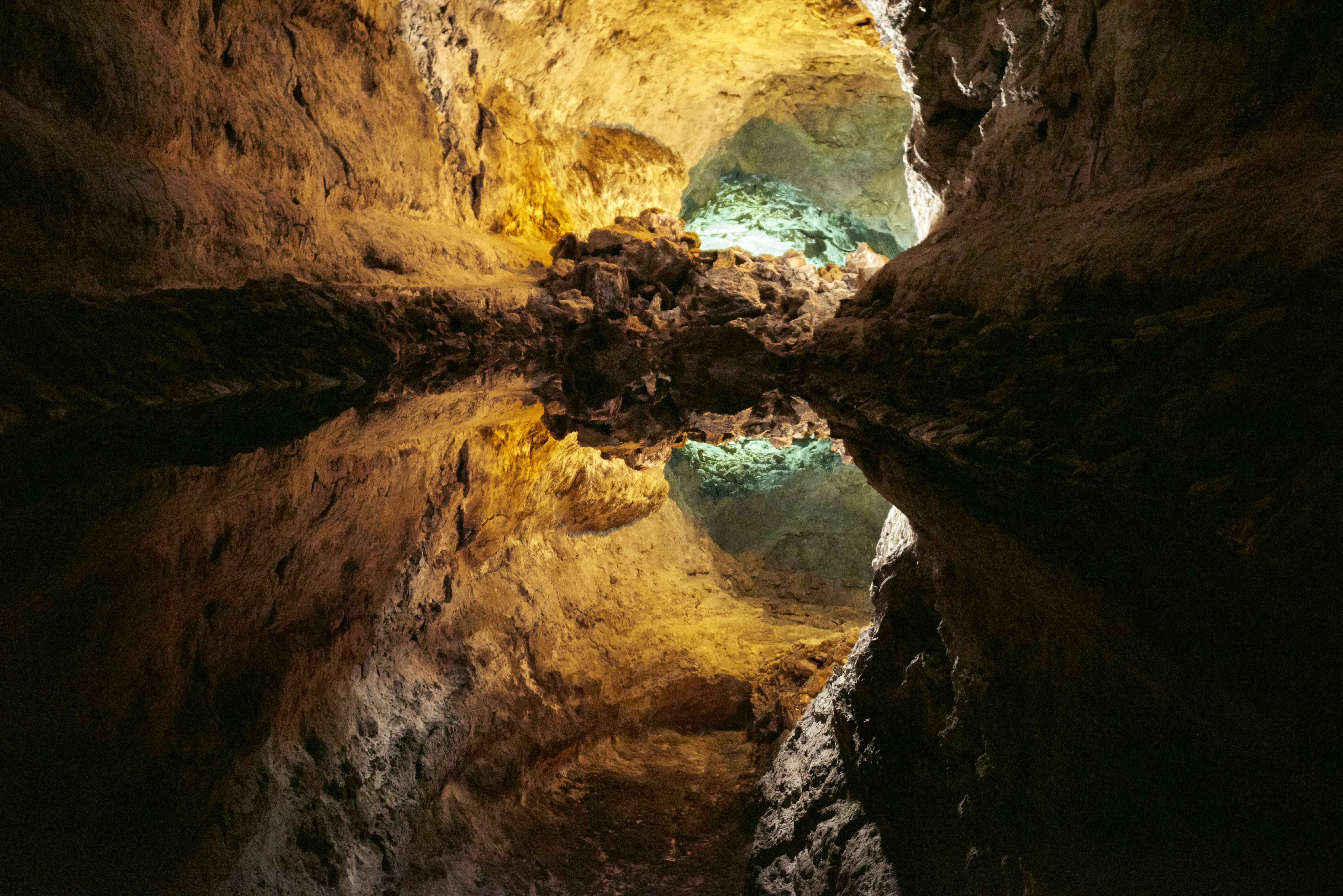 5K, water, geology, underground, textured, beauty in nature, haria, flowing, outdoors, rock, reflection, tranquil scene, nature, eroded, inside, rock - object, HD Wallpaper