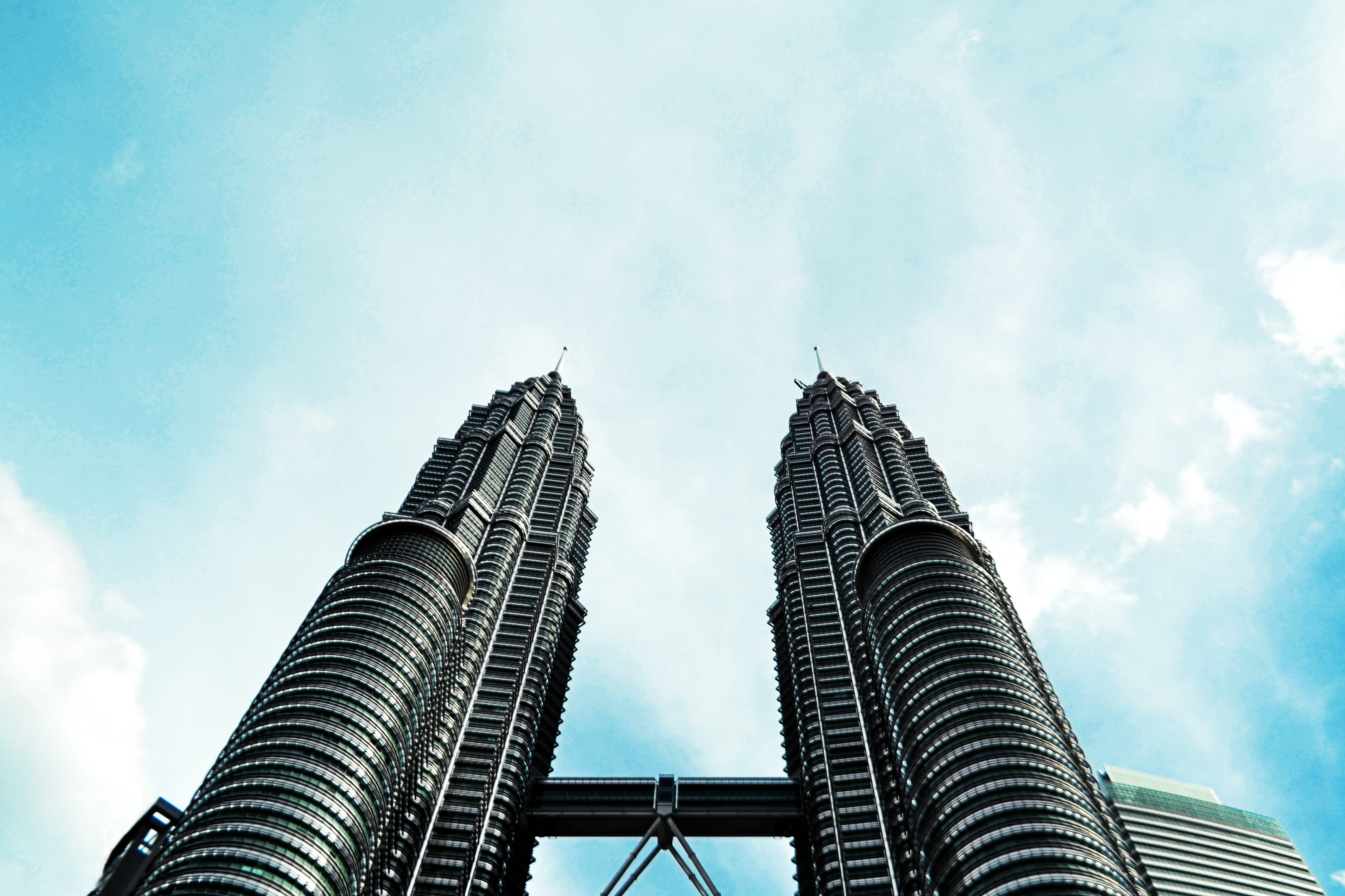 low angle view, architecture, cloud - sky, sky, tourism, asia, day, nature, financial district, office building exterior, yerba buena, building, travel destinations, HD Wallpaper