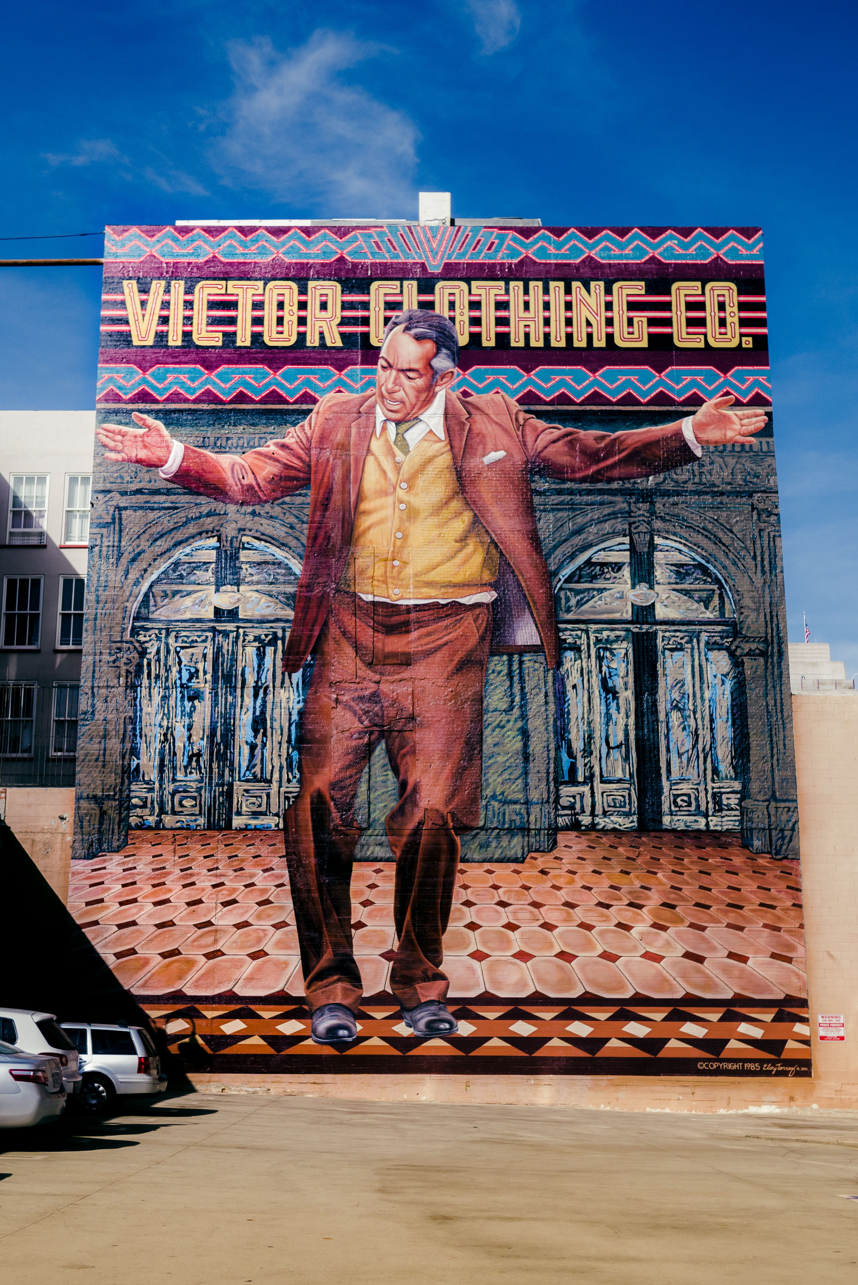 wall art, leisure activity, mature adult, tango, los angeles, architecture, standing, mature men, 20mm, 236 s broadway, gx85, day, built structure, 4K, Phone HD Wallpaper