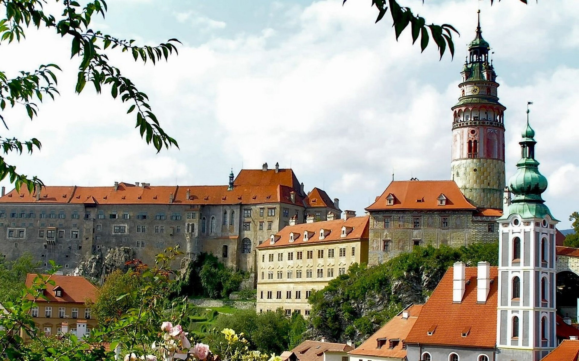 low angle view, cloud - sky, spire, plant, outdoors, Summer, nature, sky, tree, Palace of cesky krumlov, architecture, residential district, travel destinations, HD Wallpaper