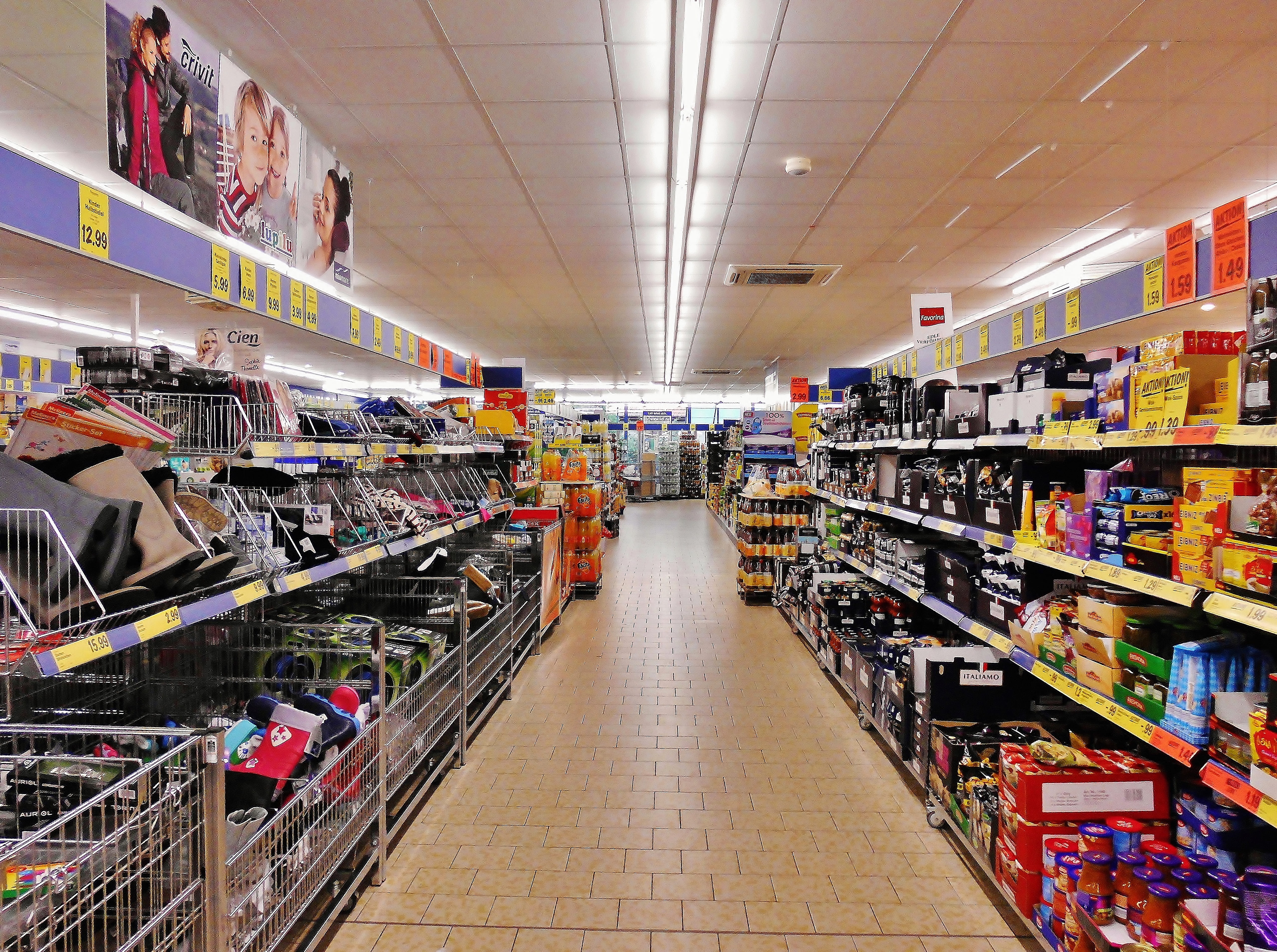 market, supermarket, shelf, interior, absence, merchandise, retail, choice, store, no people, sb-market, shelves, lighting equipment, aisle, indoors, retail display, HD Wallpaper