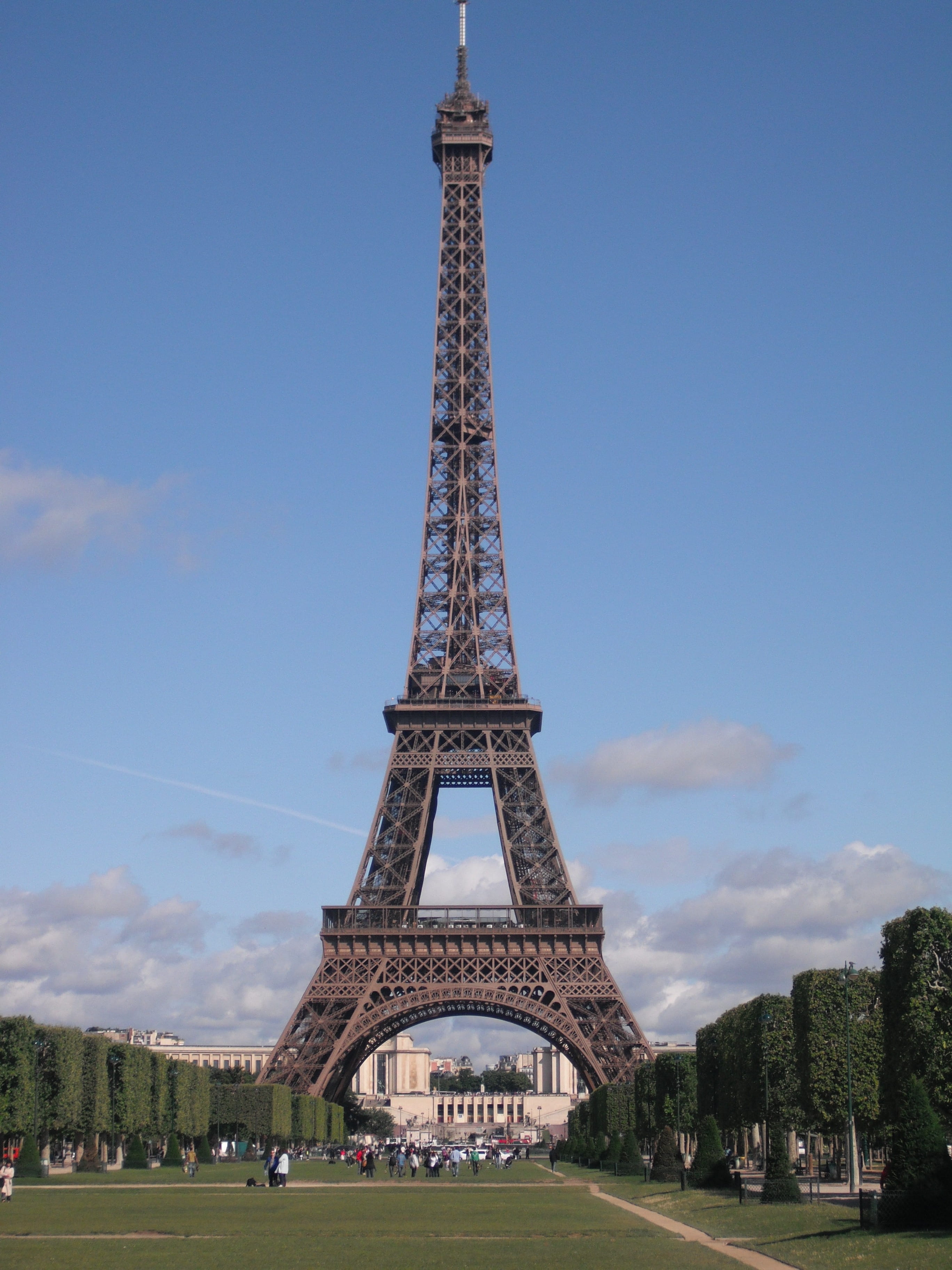 landmarks, location, symbol, city, tall, architectural, building, Paris, architecture And Buildings, grass, built Structure, wonder, famous Place, visit, Phone HD Wallpaper