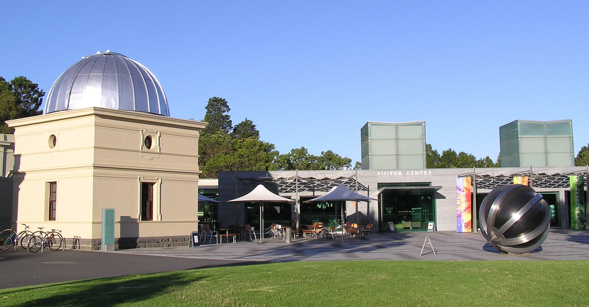 outdoors, Victoria, travel destinations, entrance, facade, photos, tree, 1080P, Observatory, grass, Australia, buildings, modern, Victoria, building, sunny, HD Wallpaper
