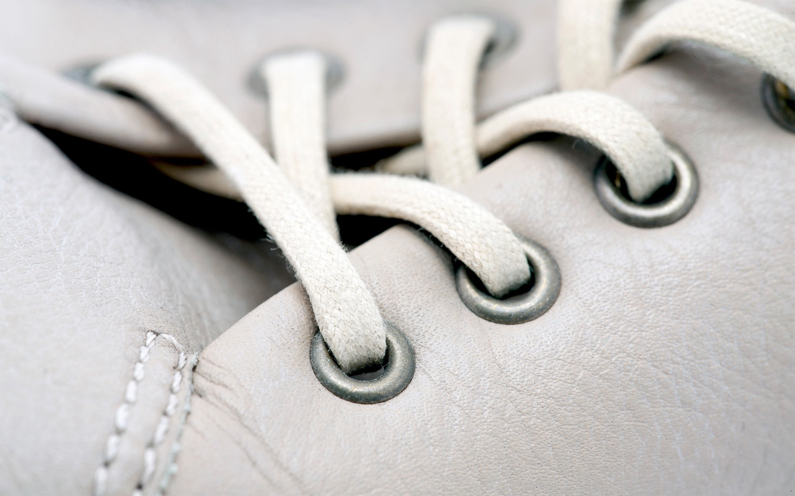 connection, white, communication, seam, black color, 2K, leather, full frame, backgrounds, close-up, pattern, strength, silver colored, selective focus, HD Wallpaper