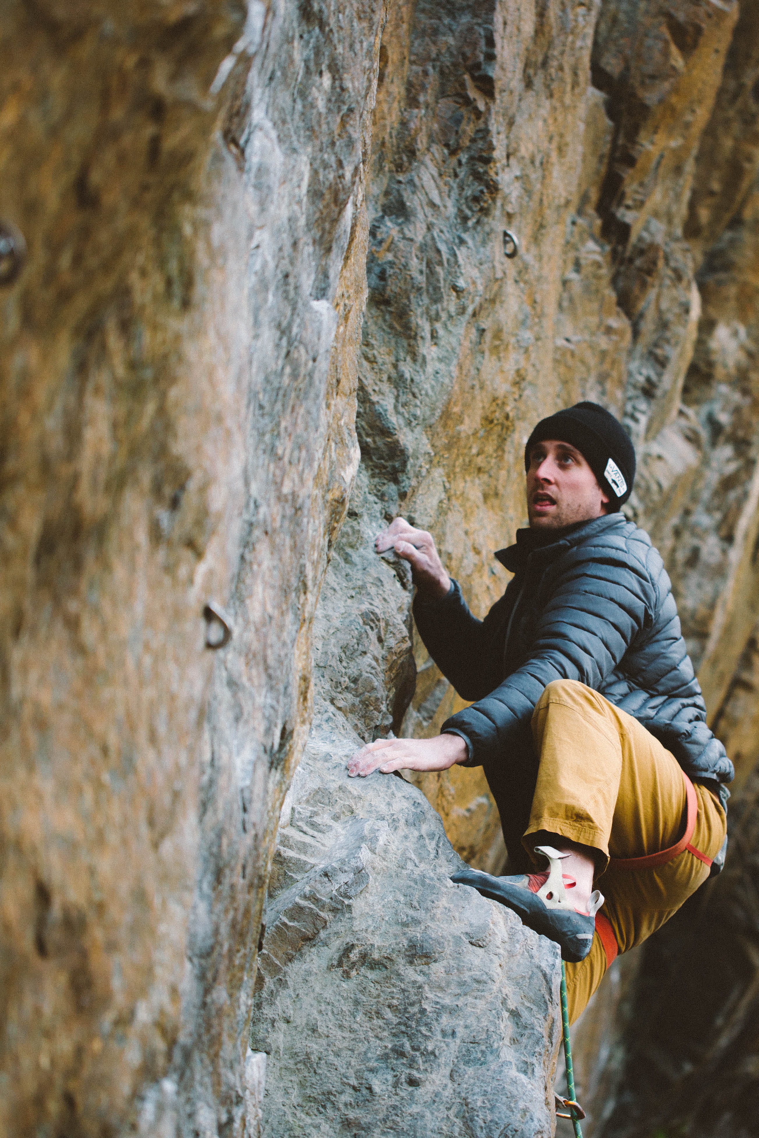 beanie, challenge, mountain, climbing shoe, climbing, rock wall, extreme sports, man, sport, leisure activity, rock - object, determination, van, daytime, Phone HD Wallpaper