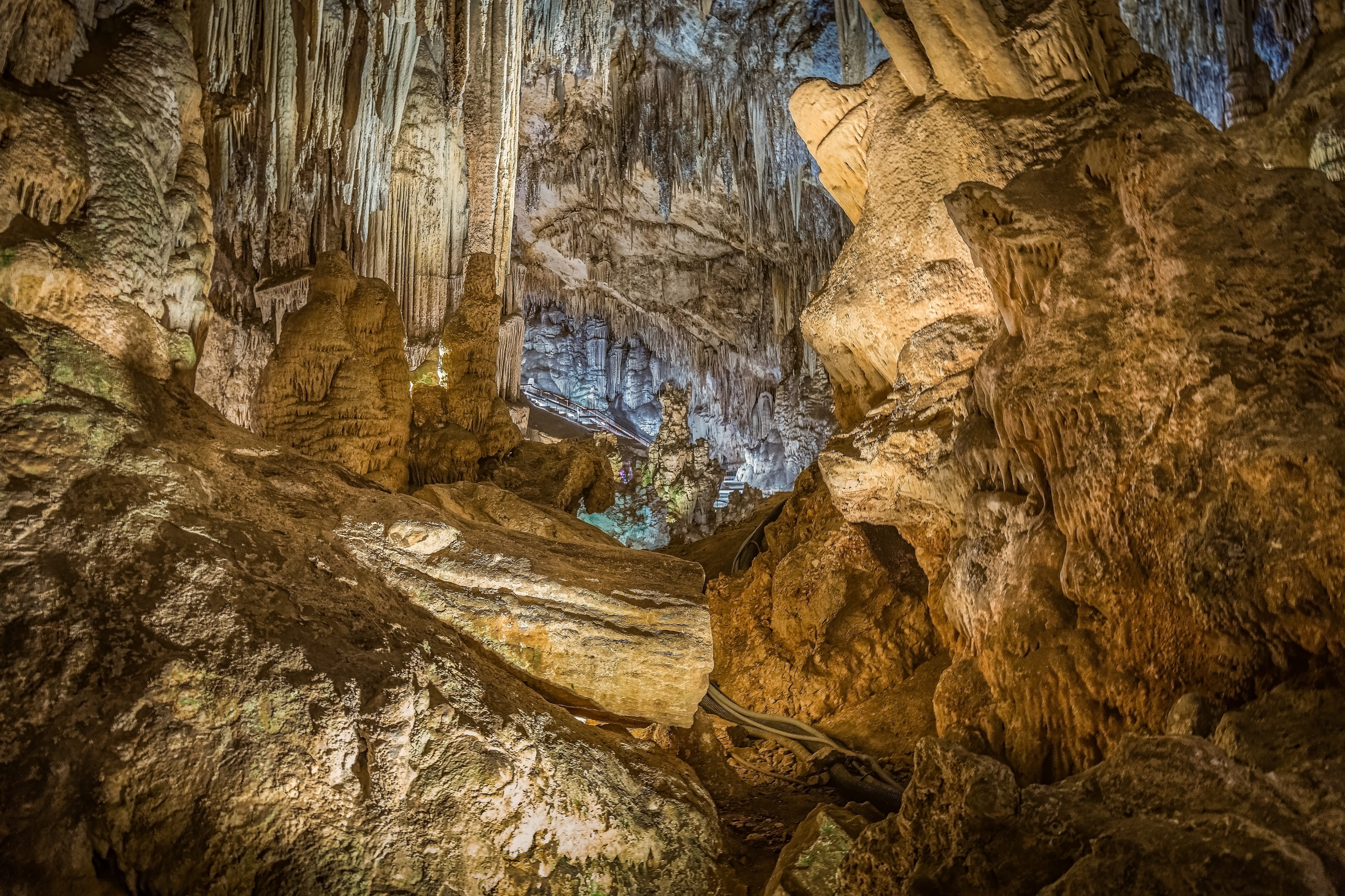 non-urban scene, beauty in nature, natural pattern, rock, geology, outdoors, solid, tranquility, stalactite, landmark, physical geography, mountains, textured, HD Wallpaper