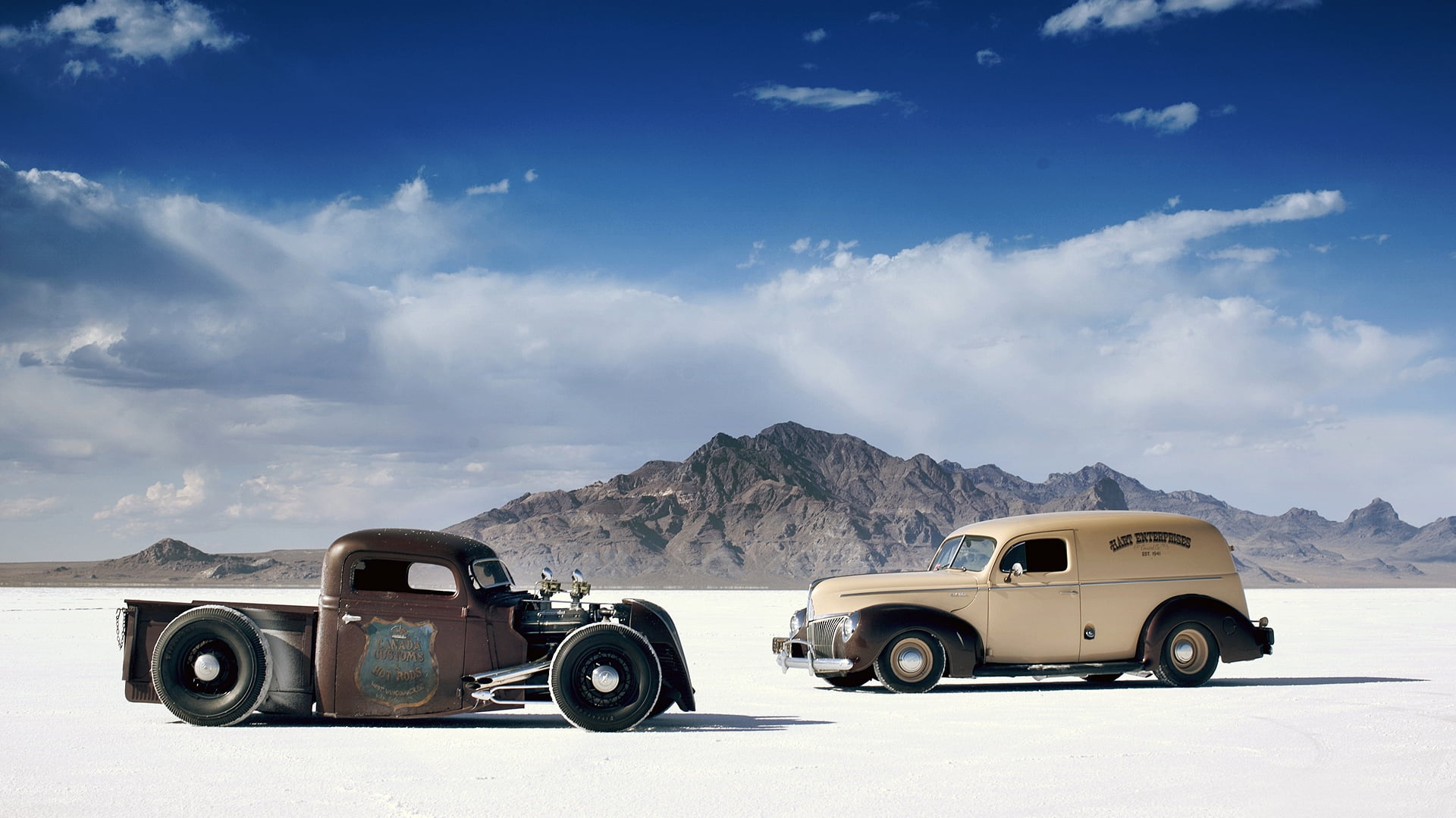 truck, grass, highway, mountain range, nature, vehicle, motor vehicle, transportation, auto, blue, environment, beauty in nature, driving, cloud, sports utility vehicle, HD Wallpaper