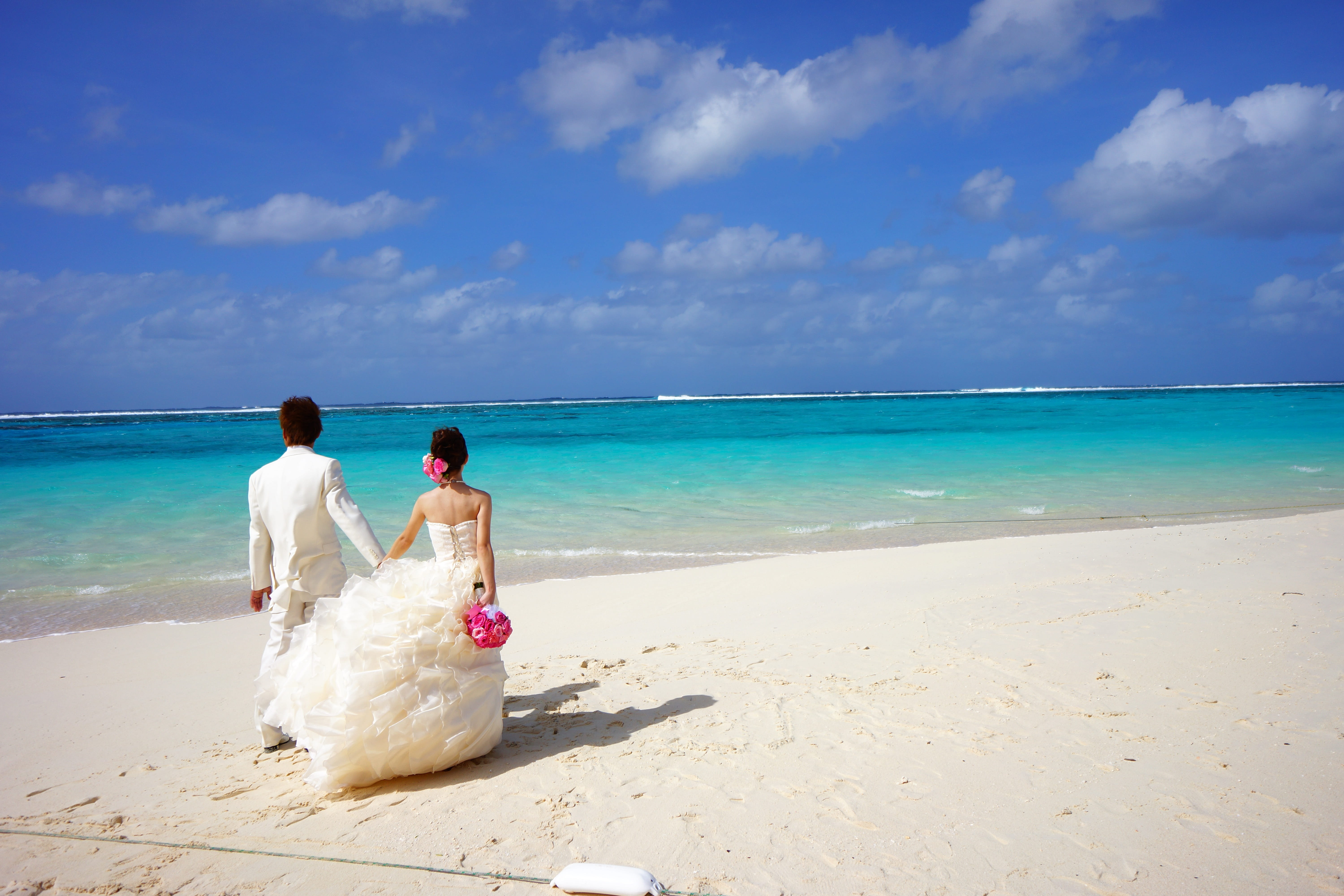 wedding dress, positive emotion, suit, horizon over water, horizon, women, cloud - sky, saipan travel, standing, blue, land, 5K, bride and groom, blue sky, HD Wallpaper