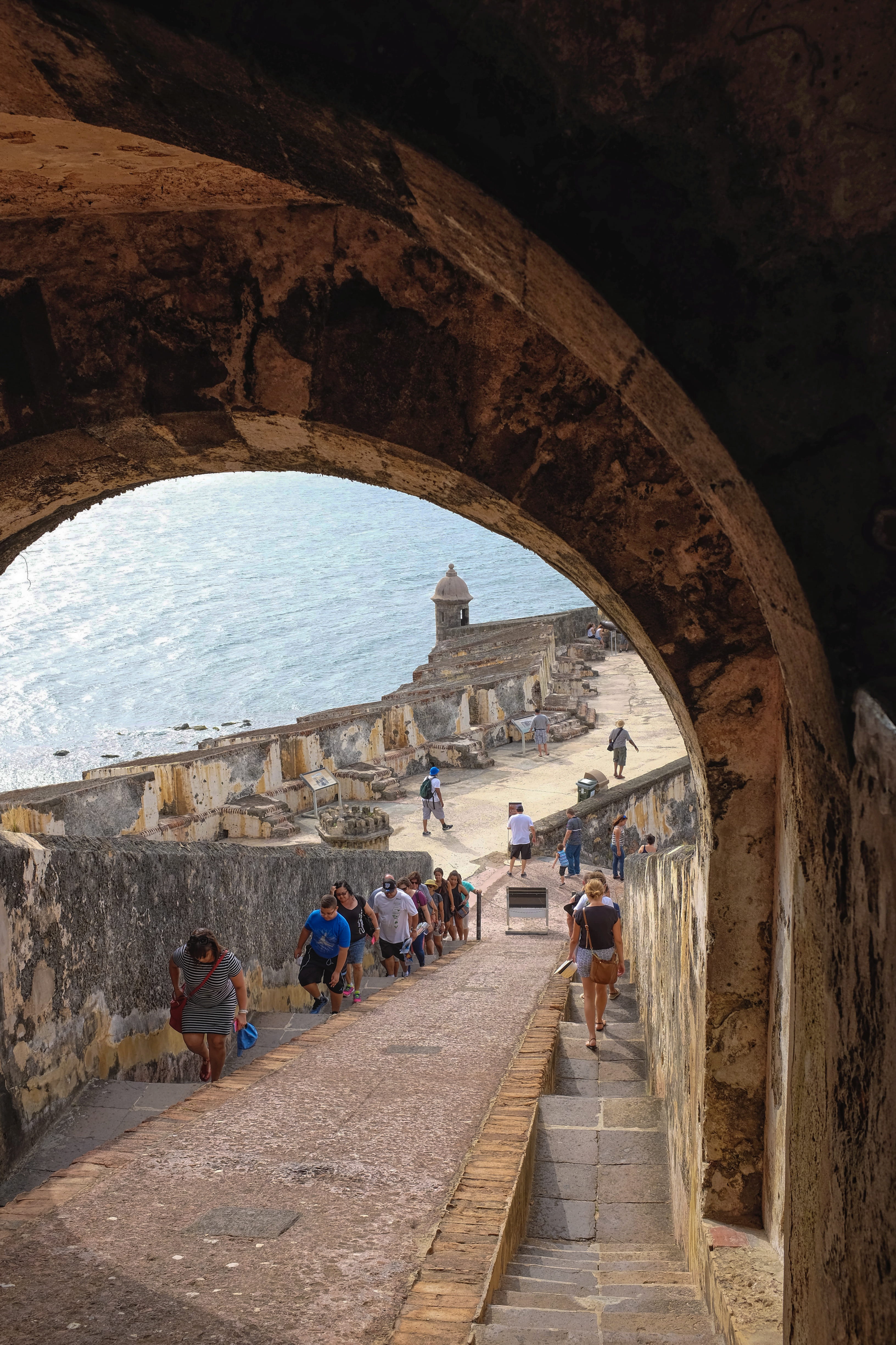 fortress, real people, architecture, castillo san felipe del morro, water, history, women, experience, old san juan, the past, adult, day, arch, fort, ocean, Phone HD Wallpaper