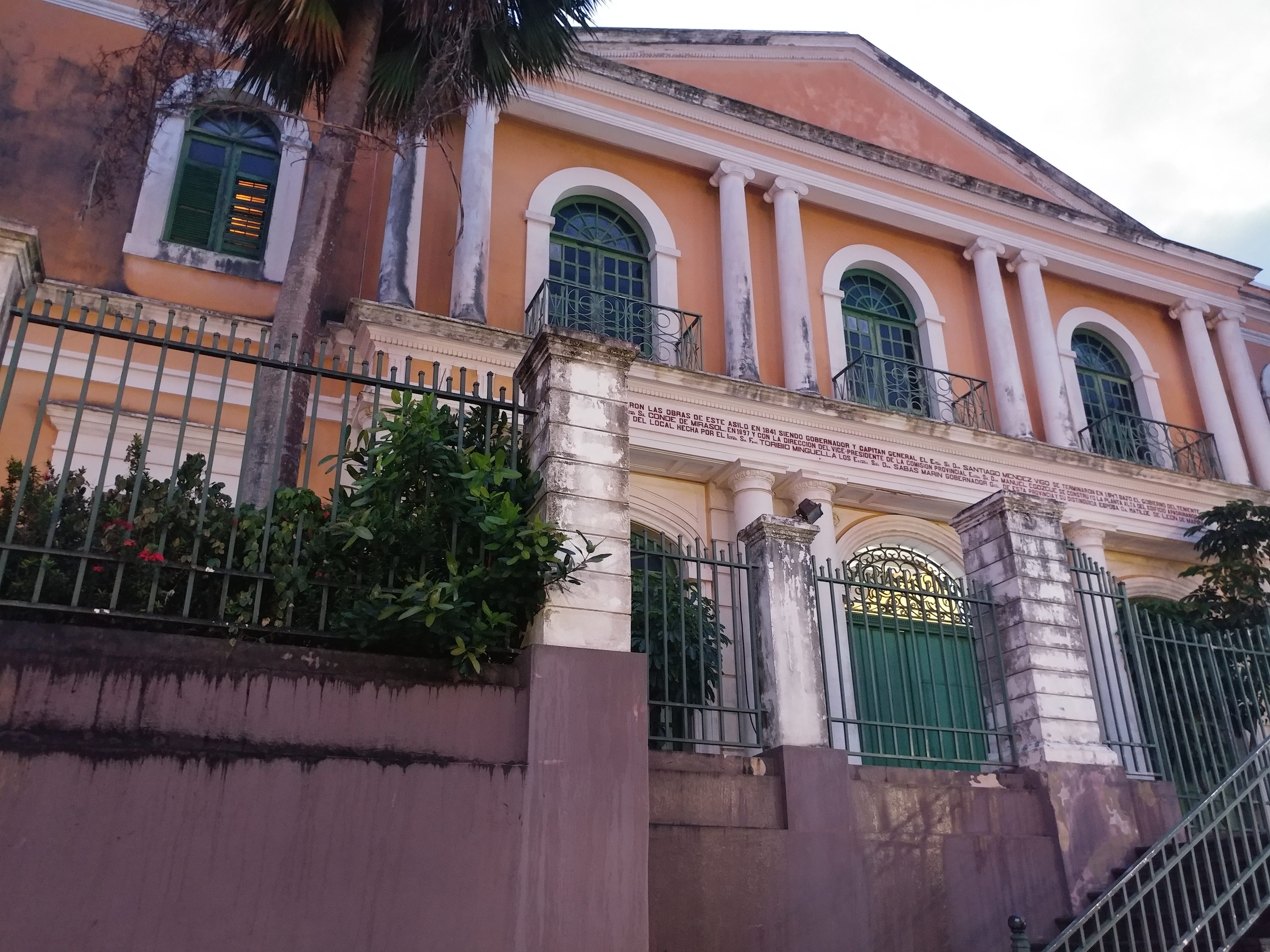 plant, brown, day, beige, Puerto Rico, built structure, sky, city, building exterior, government, Old San Juan, no people, nature, the past, arch, low angle view, HD Wallpaper