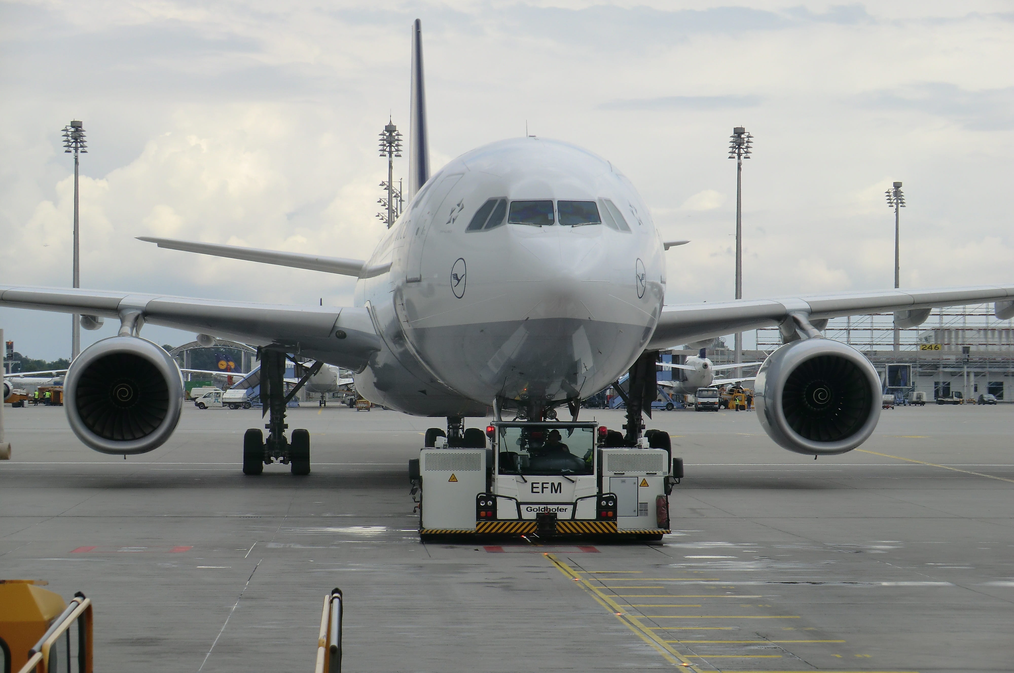 commercial airplane, jet, transportation, airplane, plane, mode of transportation, airbus 320, travel, 4K, airport, arrival, public transportation, outdoors, HD Wallpaper