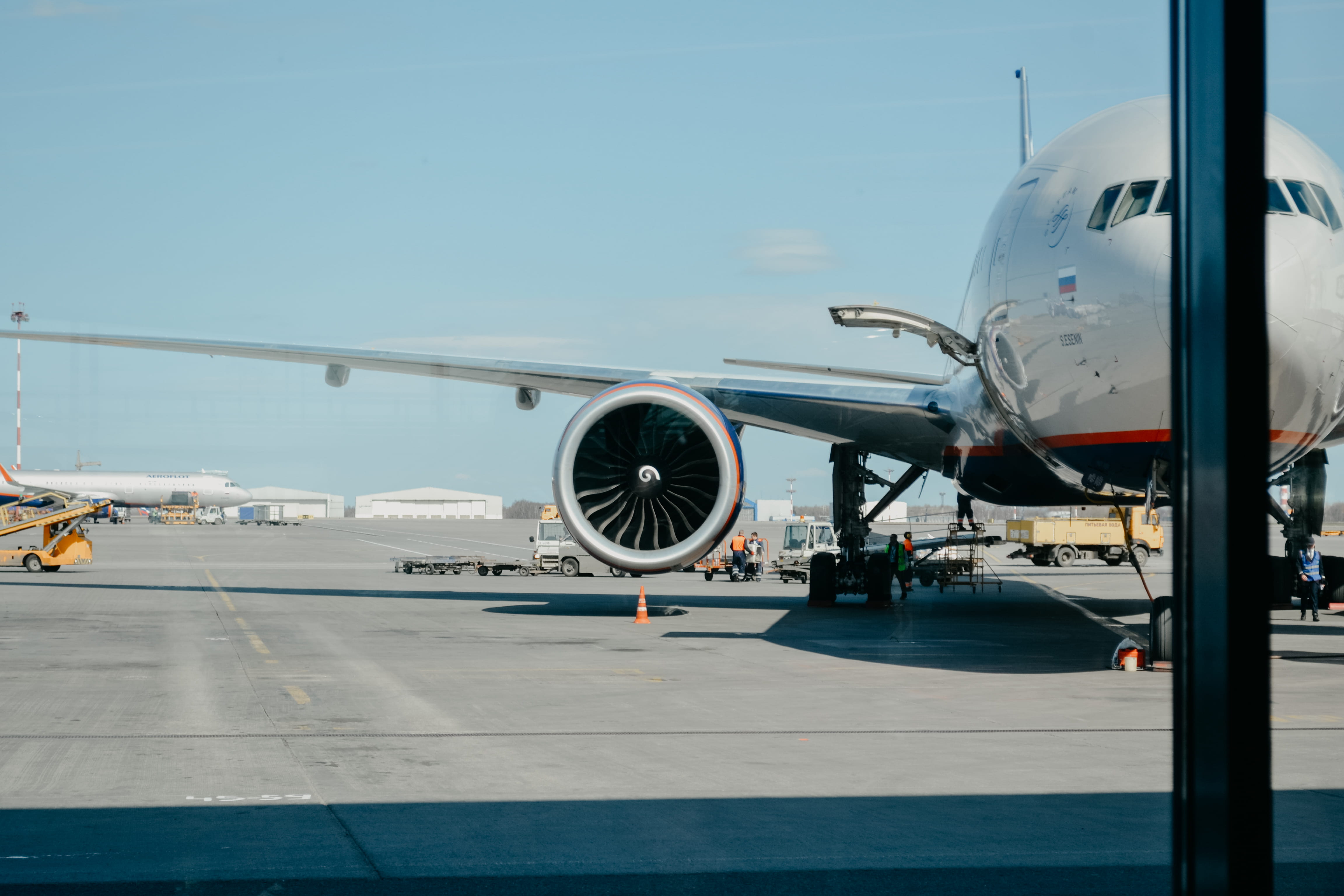 public transportation, public, airport, day, clear sky, air vehicle, airliner, 4K, view, passenger, mode of transportation, arrival, airport runway, russia, HD Wallpaper