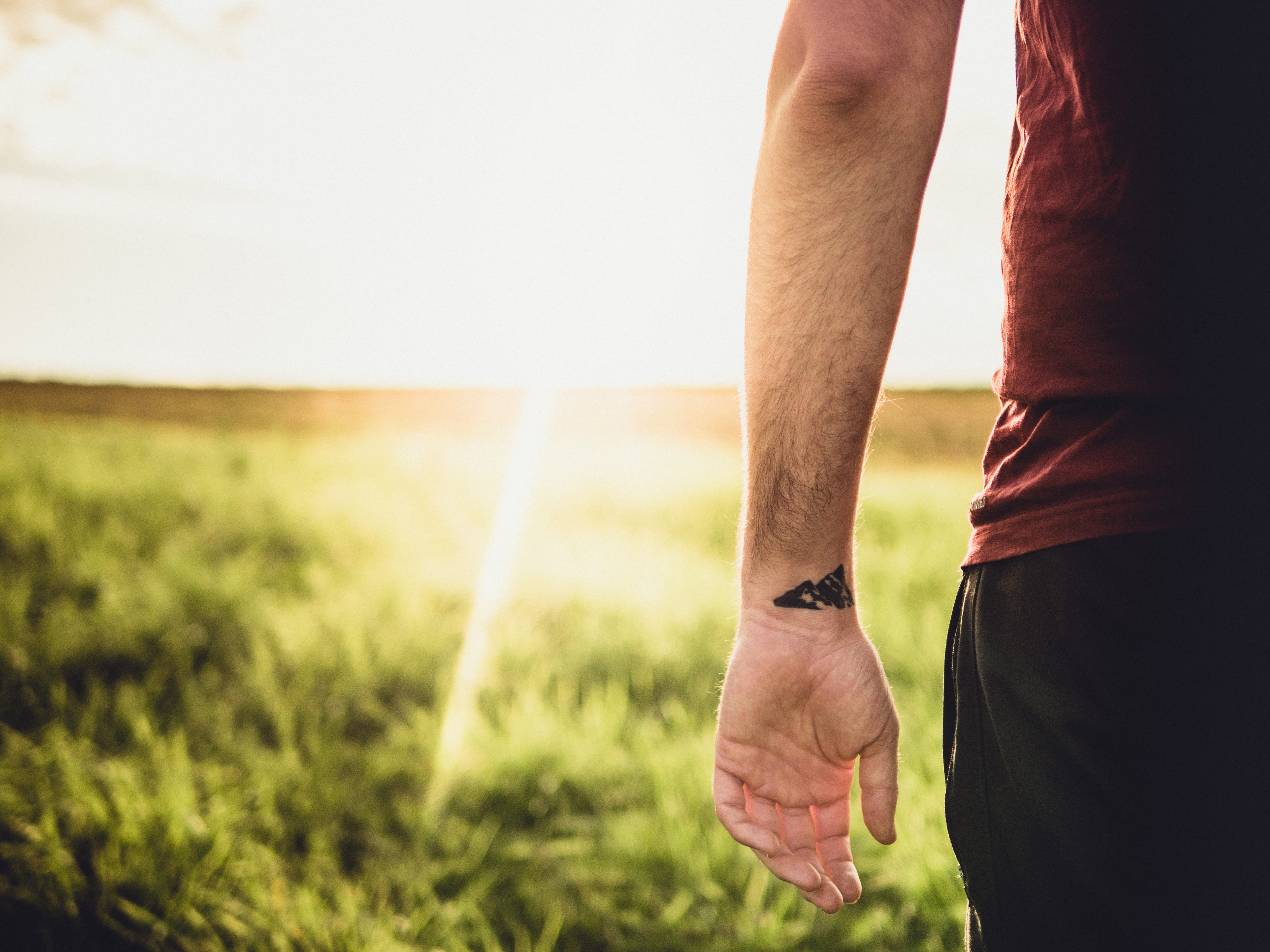 men, one person, healthy lifestyle, human limb, grass, outdoors, lifestyles, caucasian, copy space, male, standing, land, human body part, adult, person, HD Wallpaper