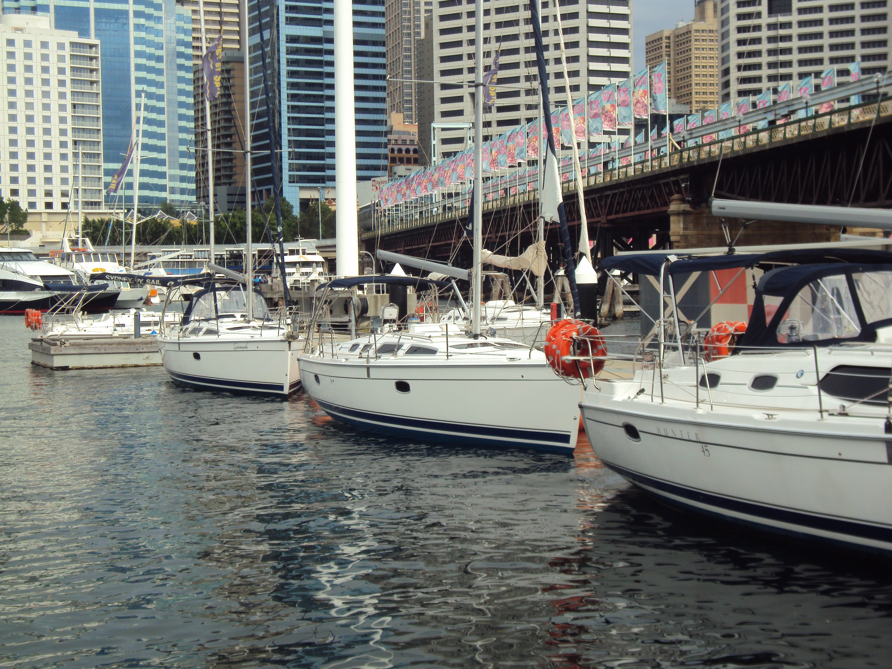 yacht, passenger craft, moored, built structure, sydney skyline, darling harbour, australia, office building exterior, mode of transportation, boat, luxury, HD Wallpaper