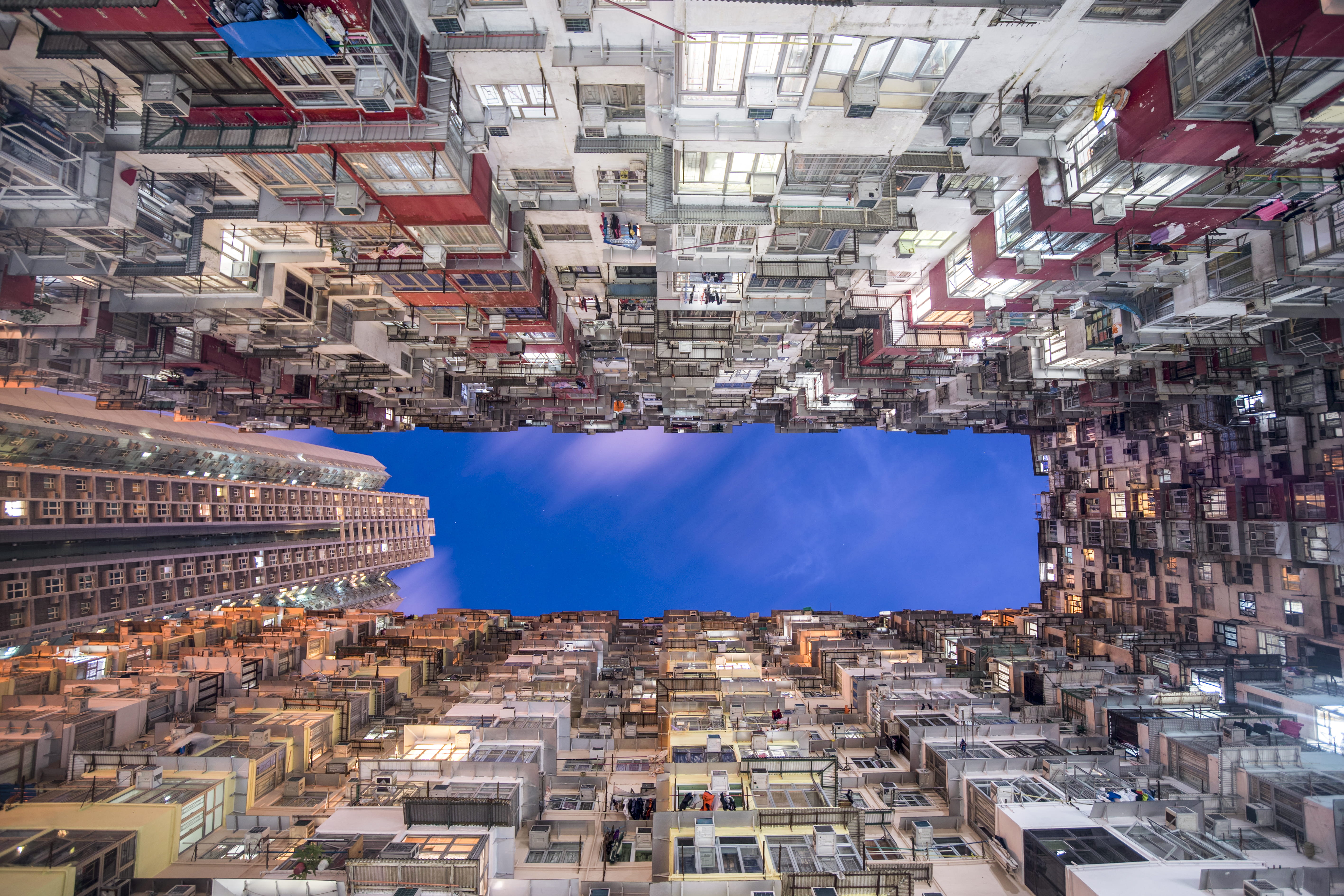 buildings, hongkong, worms, built structure, high, sky, crowd, urban, building, looking up, city, day, office building exterior, shield, style, apartment, HD Wallpaper