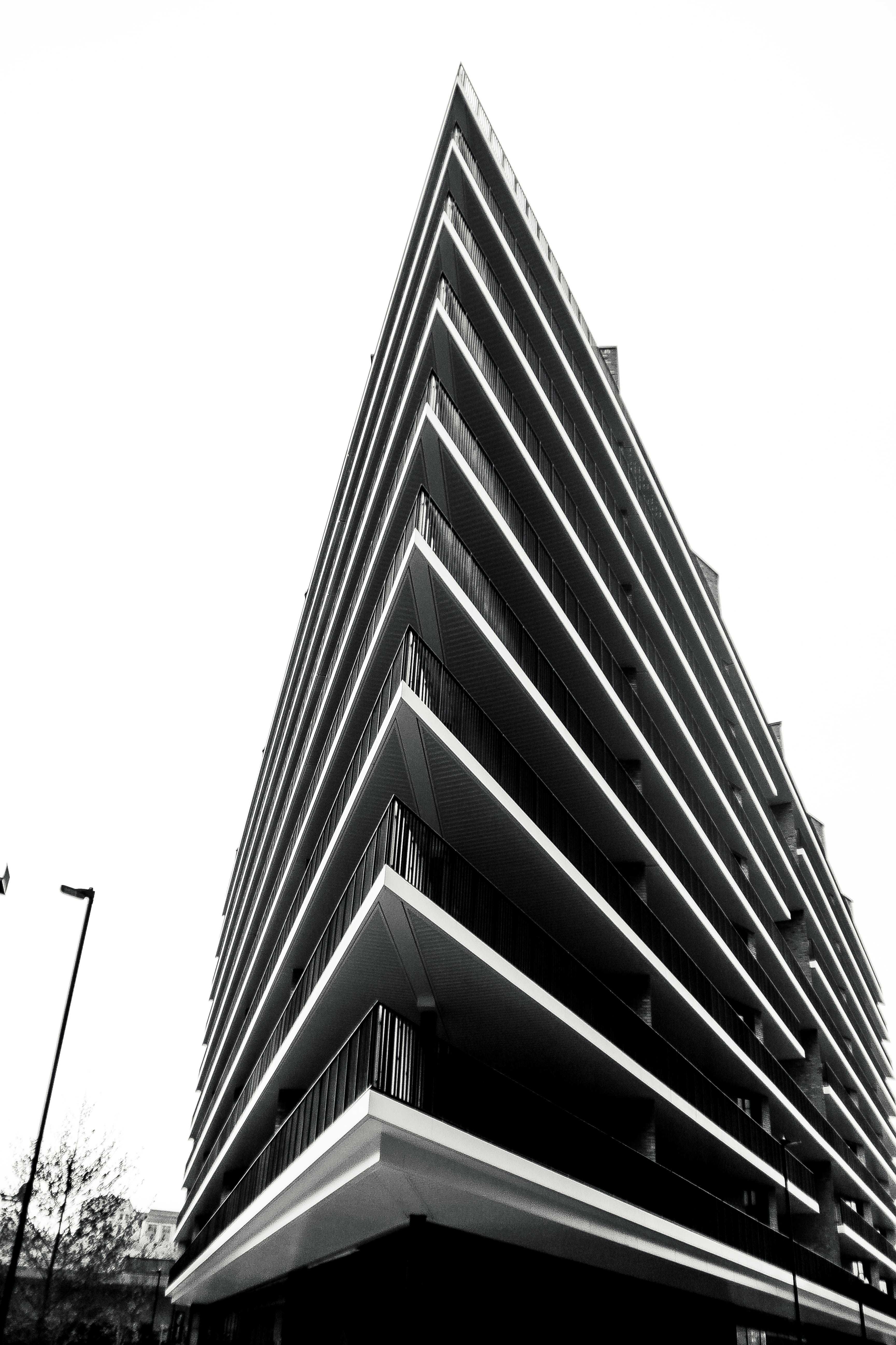 day, copy space, sky, tall - high, office, pattern, london, modern, low angle view, architecture, no people, buliding, skyscraper, 5K, outdoors, clear sky, Phone HD Wallpaper