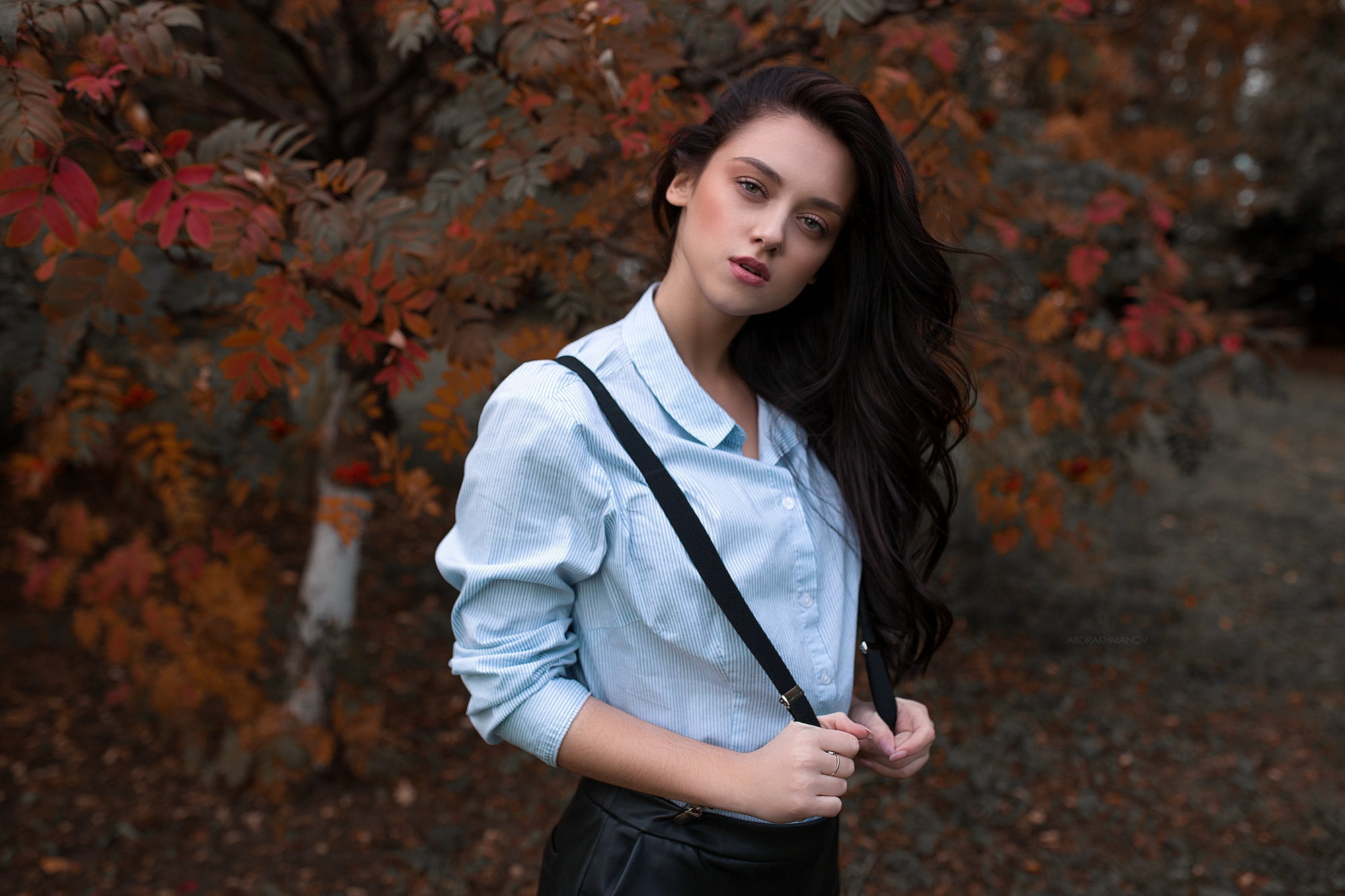 leaves, 2018 (Year), model, Lenar Abdrakhmanov, dark hair, 1080P, women, women outdoors, HD Wallpaper