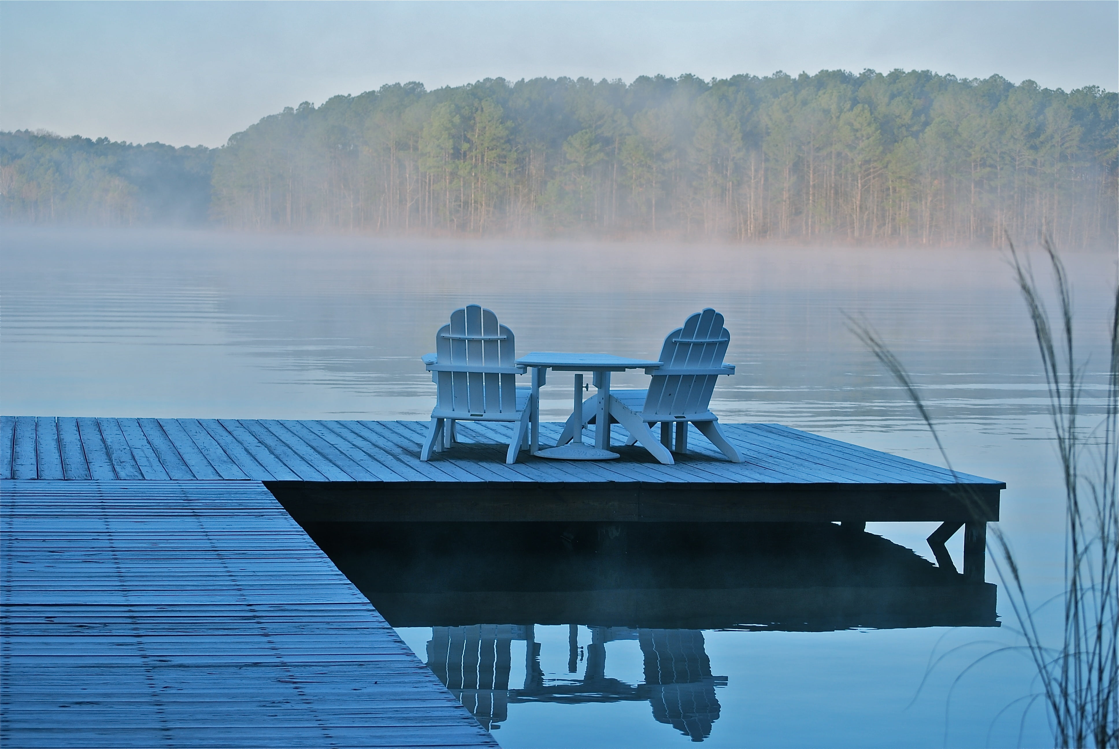near, nature, white, wood - Material, vacation, scenics - nature, sunlight, fog, beauty in nature, happy, chairs, relax, sky, sun, umbrella, no people, HD Wallpaper