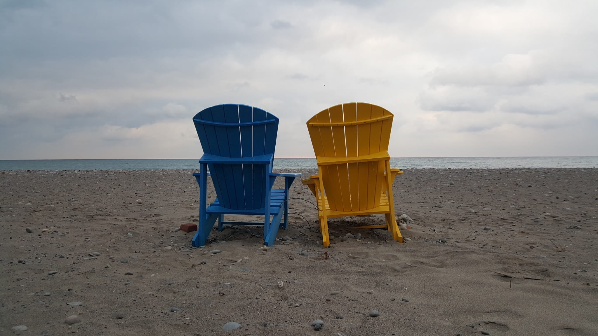 ashbridges park, sea, beach, no people, winter, horizon, toronto, water, outdoor chair, sand, yellow, 1080P, adirondack, blue, scenics - nature, outdoors, HD Wallpaper