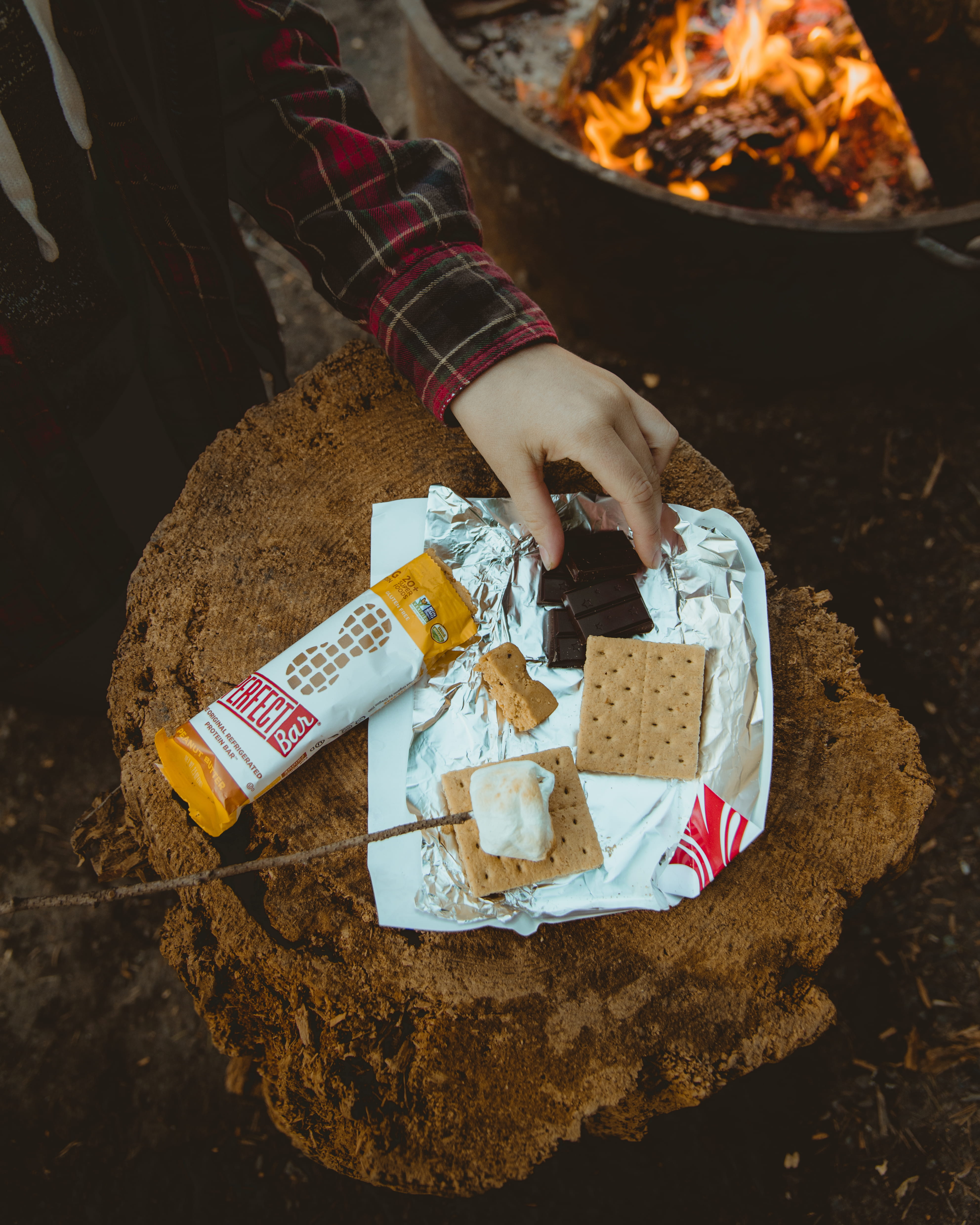 human body part, real people, midsection, freshness, marshmallow, firepit, flame, lifestyles, campfire, day, human hand, perfect snacks, person, food and drink, Phone HD Wallpaper