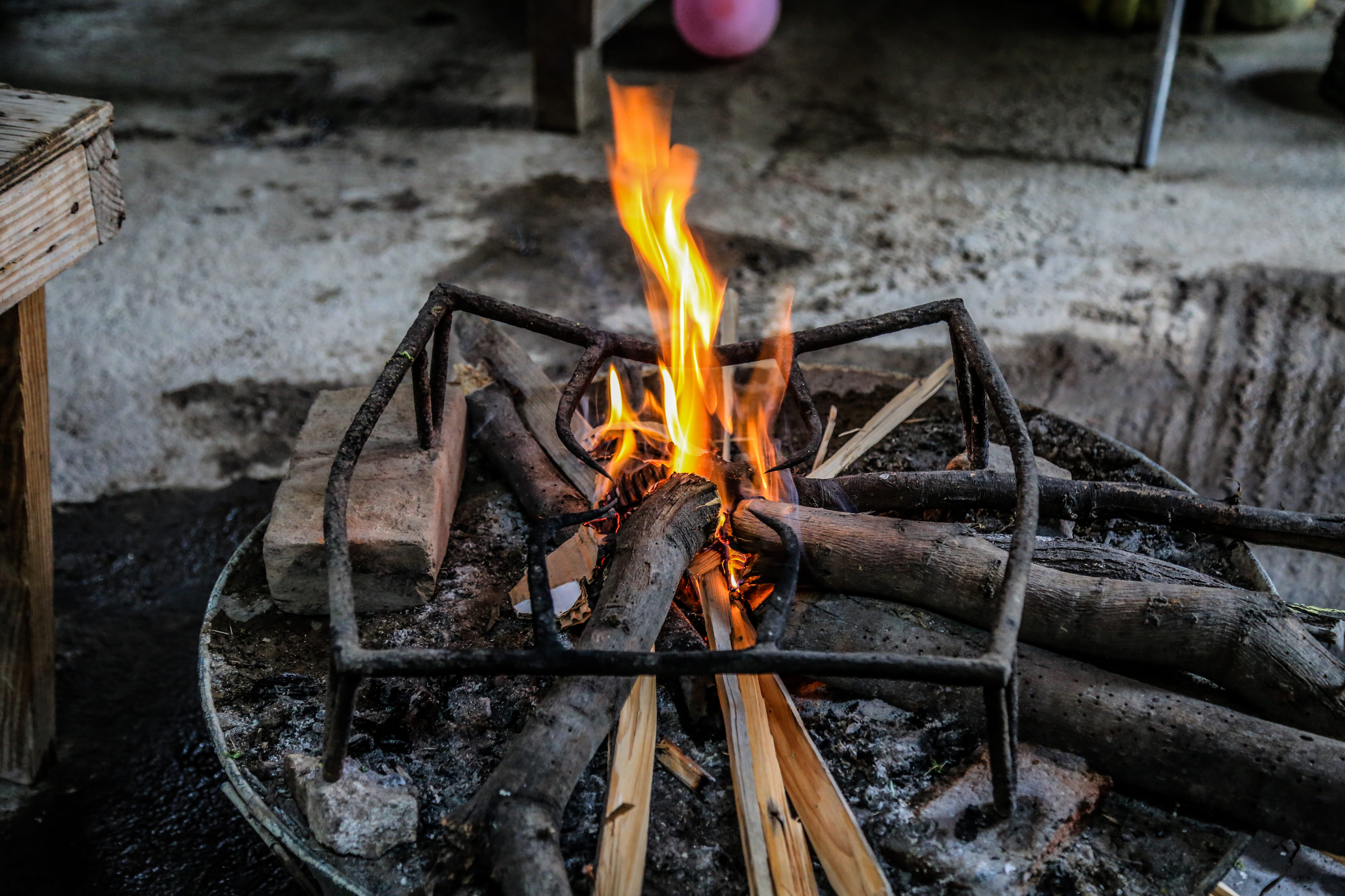 outdoors, bonfire, eat, wood - material, hot, log, fire wood, outdoor cooking, heat - temperature, cooking, 5K, metal, metal industry, wood, coal, outdoor, HD Wallpaper