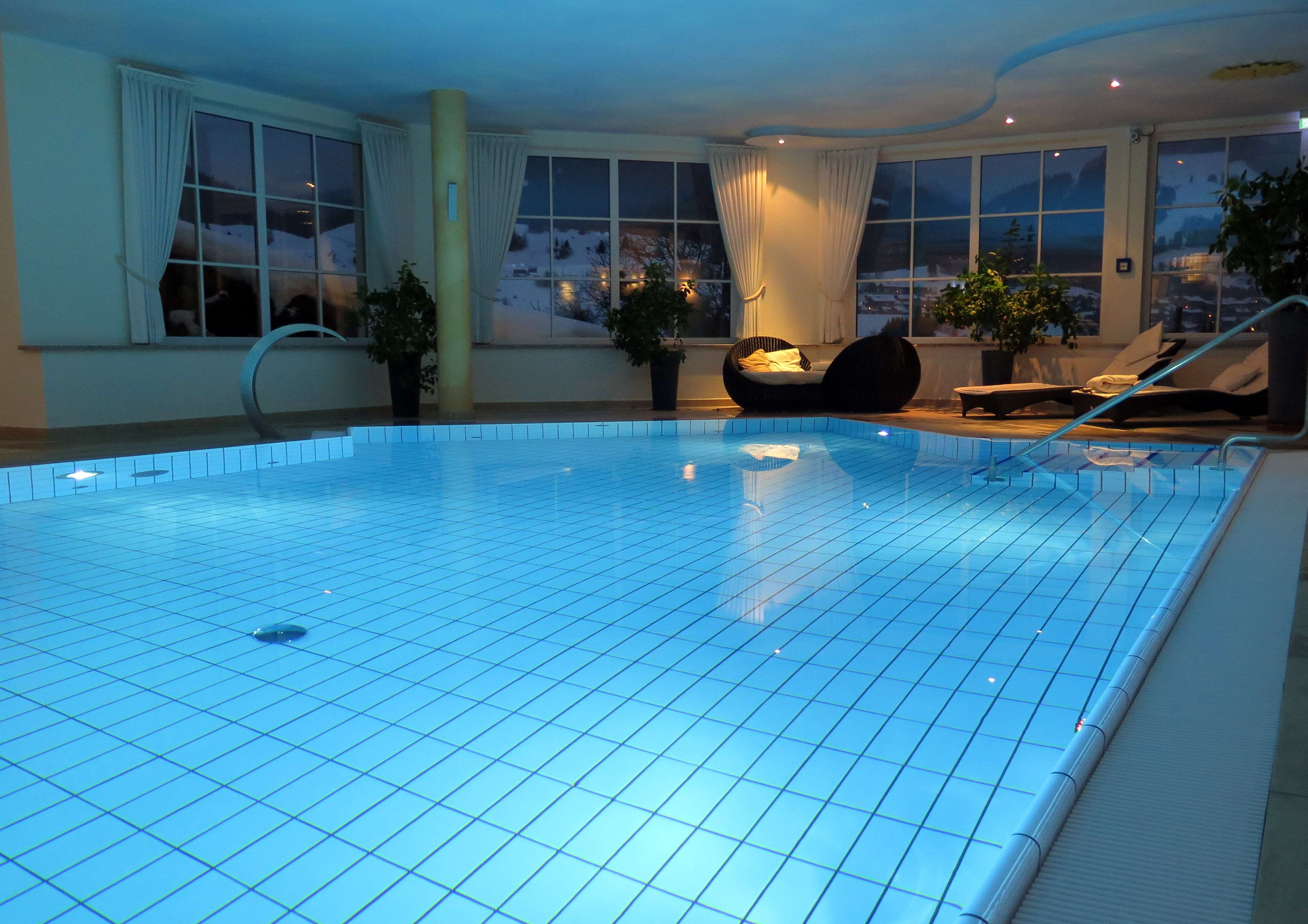 architecture, indoors, wealth, absence, swimming pool, tile, indoor swimming pool, flooring, windows, nature, plant, day, luxury, no people, outdoors, built structure, HD Wallpaper