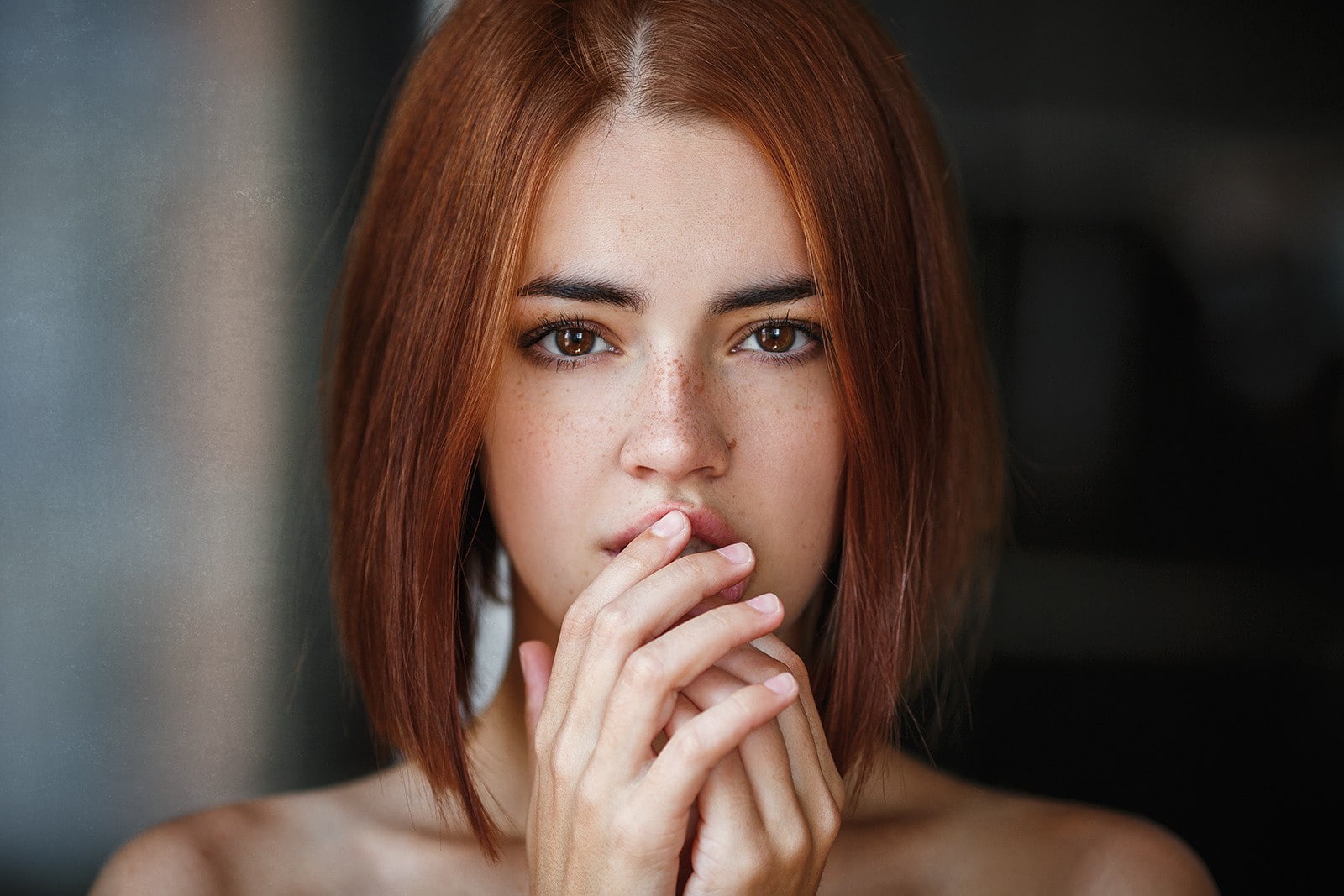 young women, human body part, adult, 720P, fashion, contemplation, looking at camera, lydia savodyorova freckeles brown eyes, long hair, indoors, women, HD Wallpaper