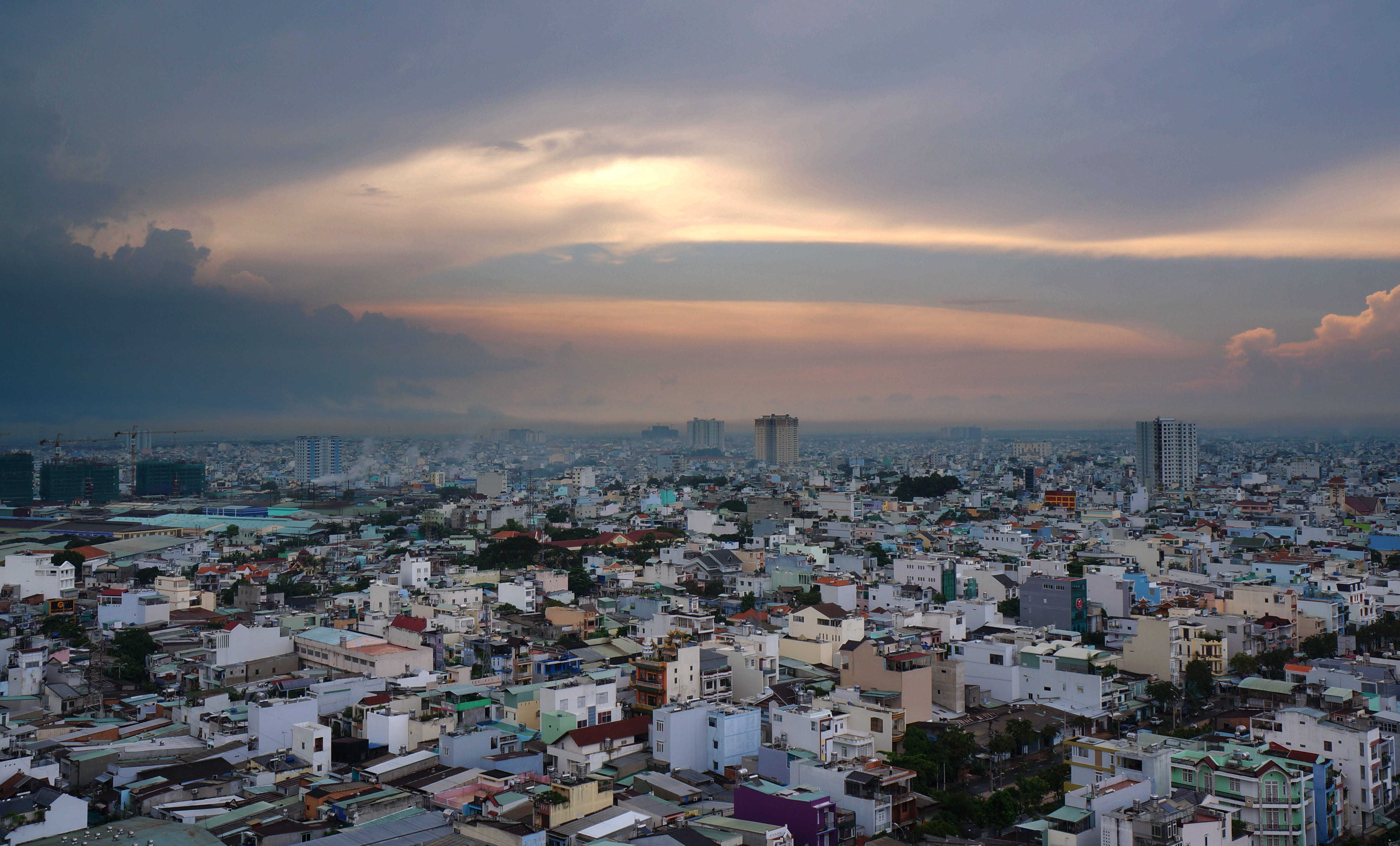 pm, scene, building exterior, office building exterior, skyscraper, cloud - sky, 4K, sky, cityscape, sunset, architecture, saigon, settlement, the city, HD Wallpaper