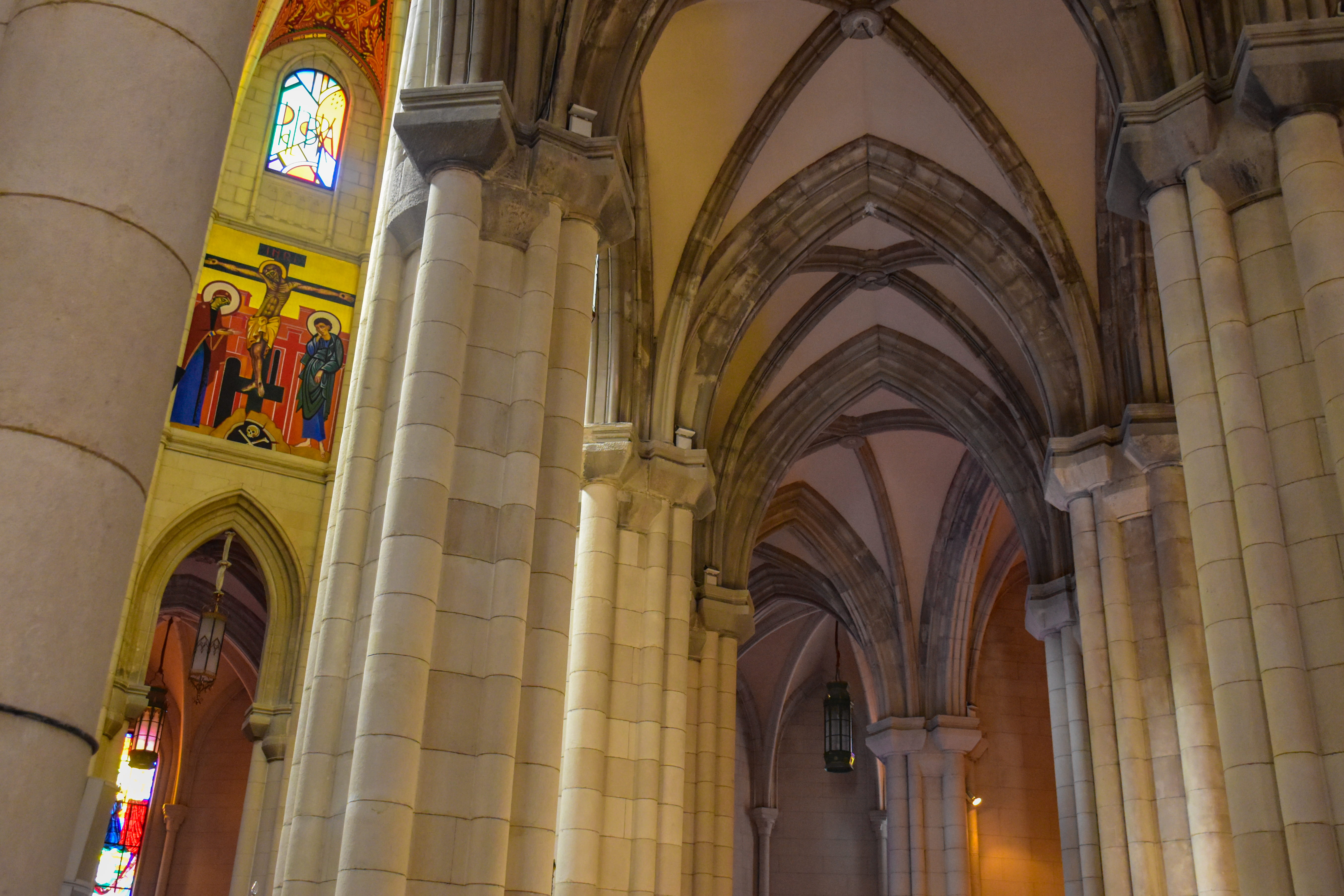 arched, no people, vault ceiling, architectural column, column, ceiling, pillar, built structure, building, art, travel, place of worship, religion, housing, HD Wallpaper