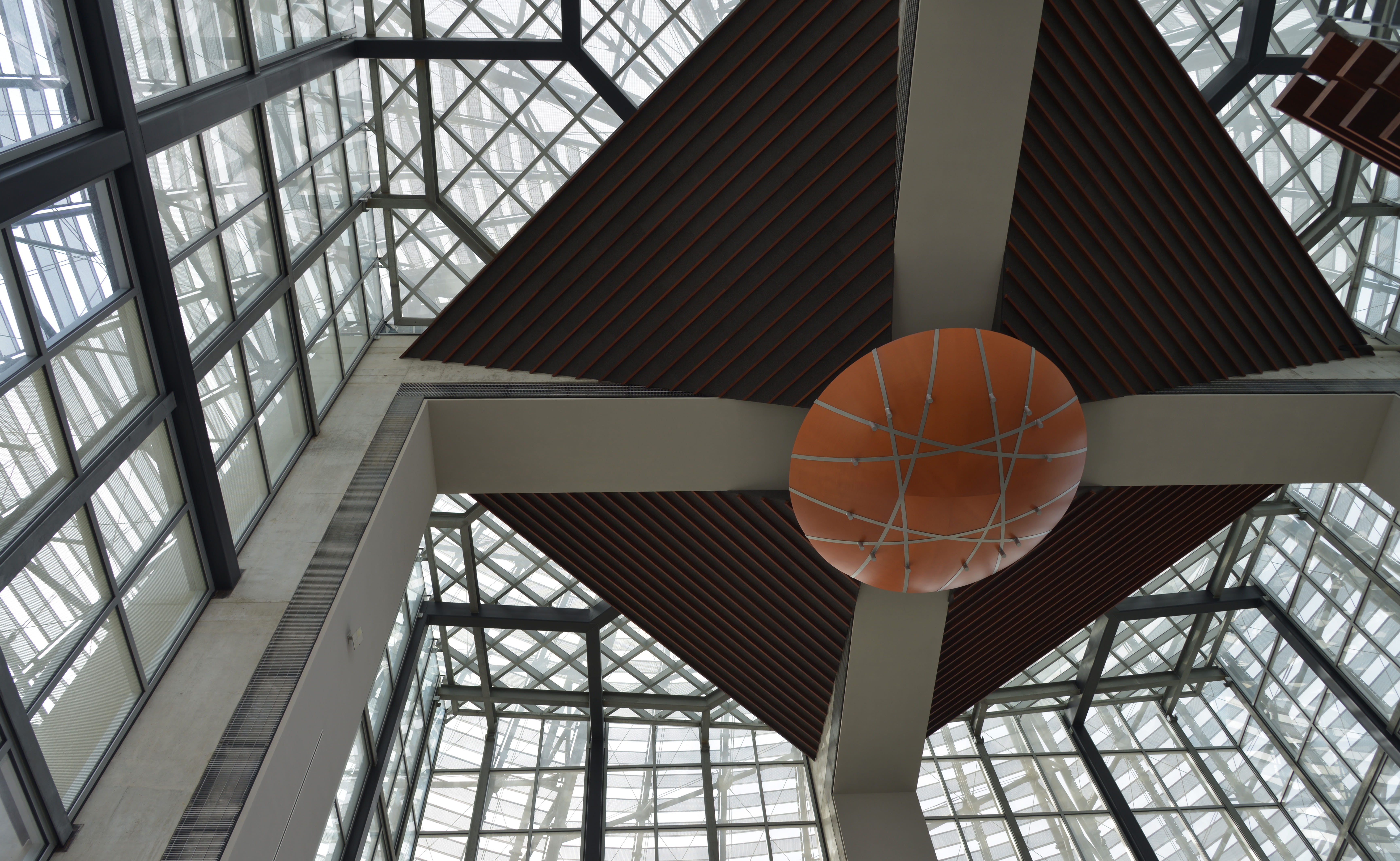 ball, lighting equipment, san diego, sunlight, arch, indoors, usa, ceiling, arched, window, day, design, airport, skylight, downtown, architecture, 5K, HD Wallpaper