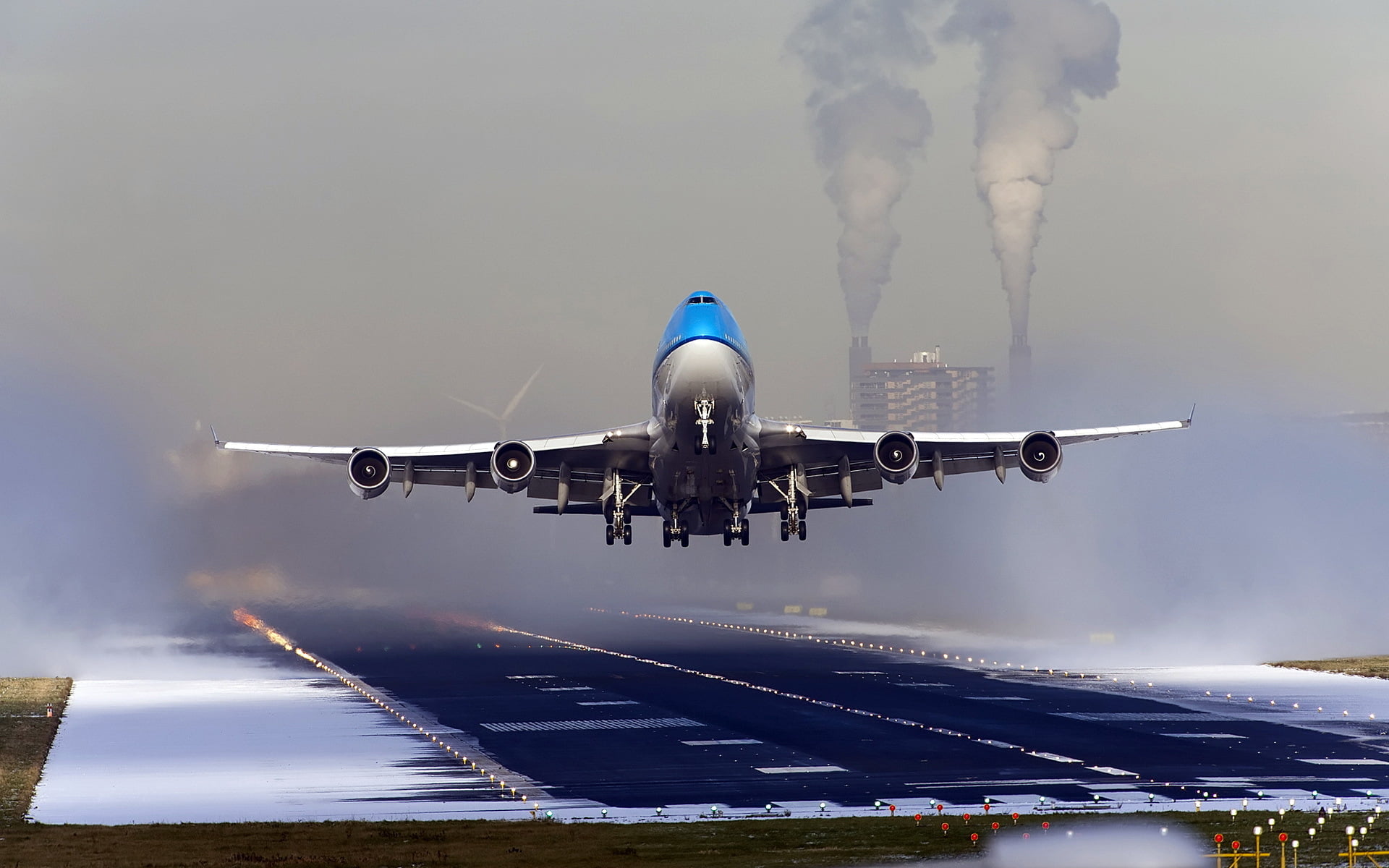 smoke - physical structure, motion, 1080P, outdoors, Aircrafts / Planes, no people, plane, flying, transportation, dark, airplane, mode of transportation, HD Wallpaper