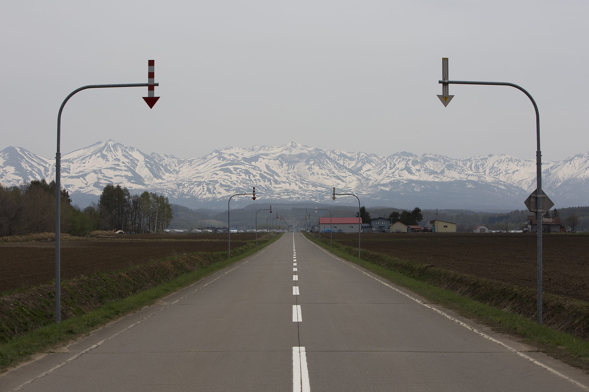 japan, transportation, road marking, street, landscape, mountains, beauty in nature, sign, mountain, sky, diminishing perspective, 1080P, outdoors, hokkaido, HD Wallpaper