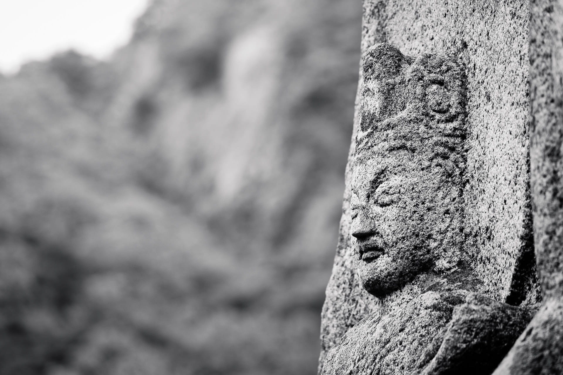 textured effect, chilburam-gil, no people, budda, metal, outdoors, old, trunk, weathered, nature, textured, focus on foreground, selective focus, 1080P, HD Wallpaper