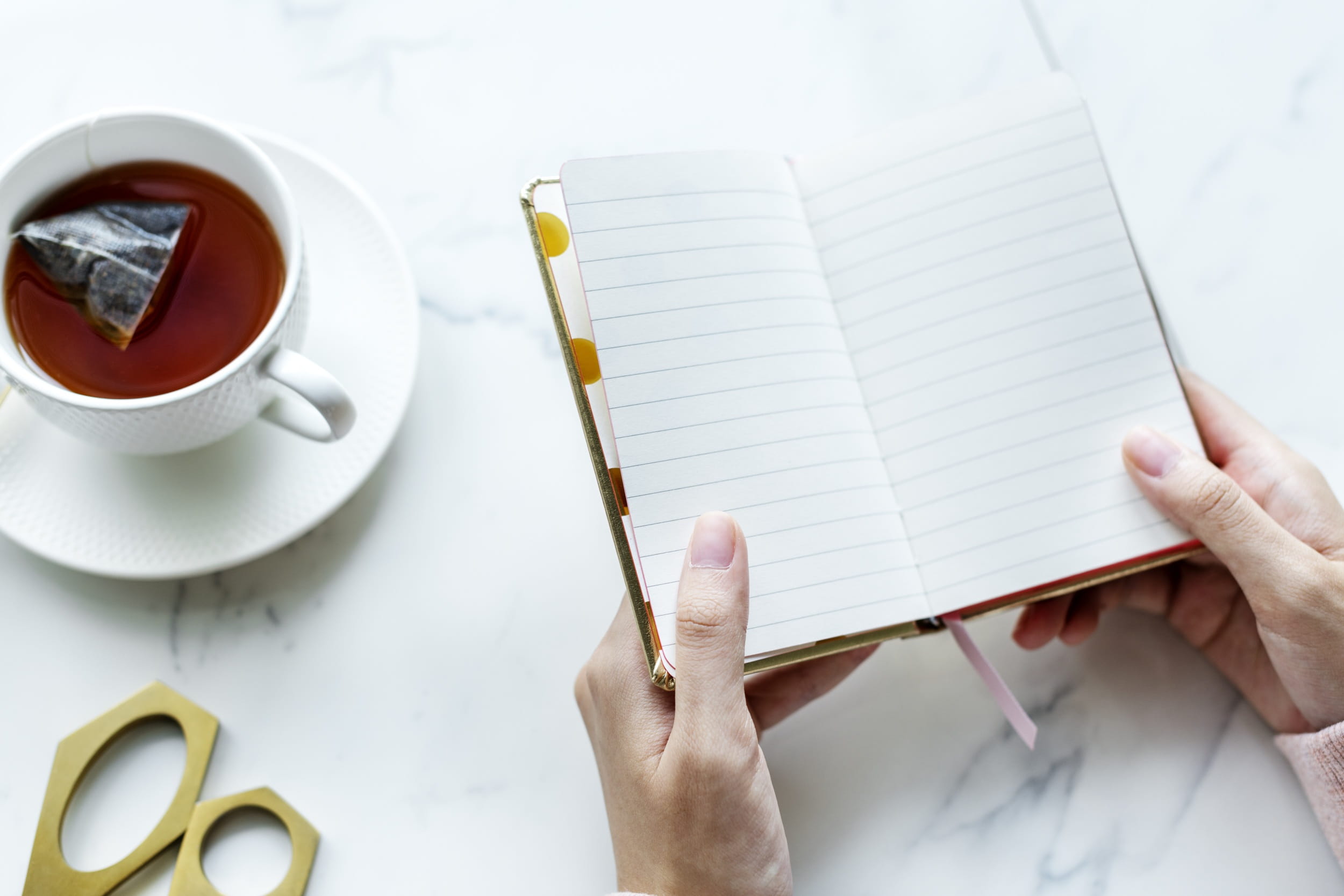 mug, finger, office, coffee - drink, one person, high angle view, indoors, table, pen, cup, blank, human body part, coffee cup, drink, crockery, holding, HD Wallpaper