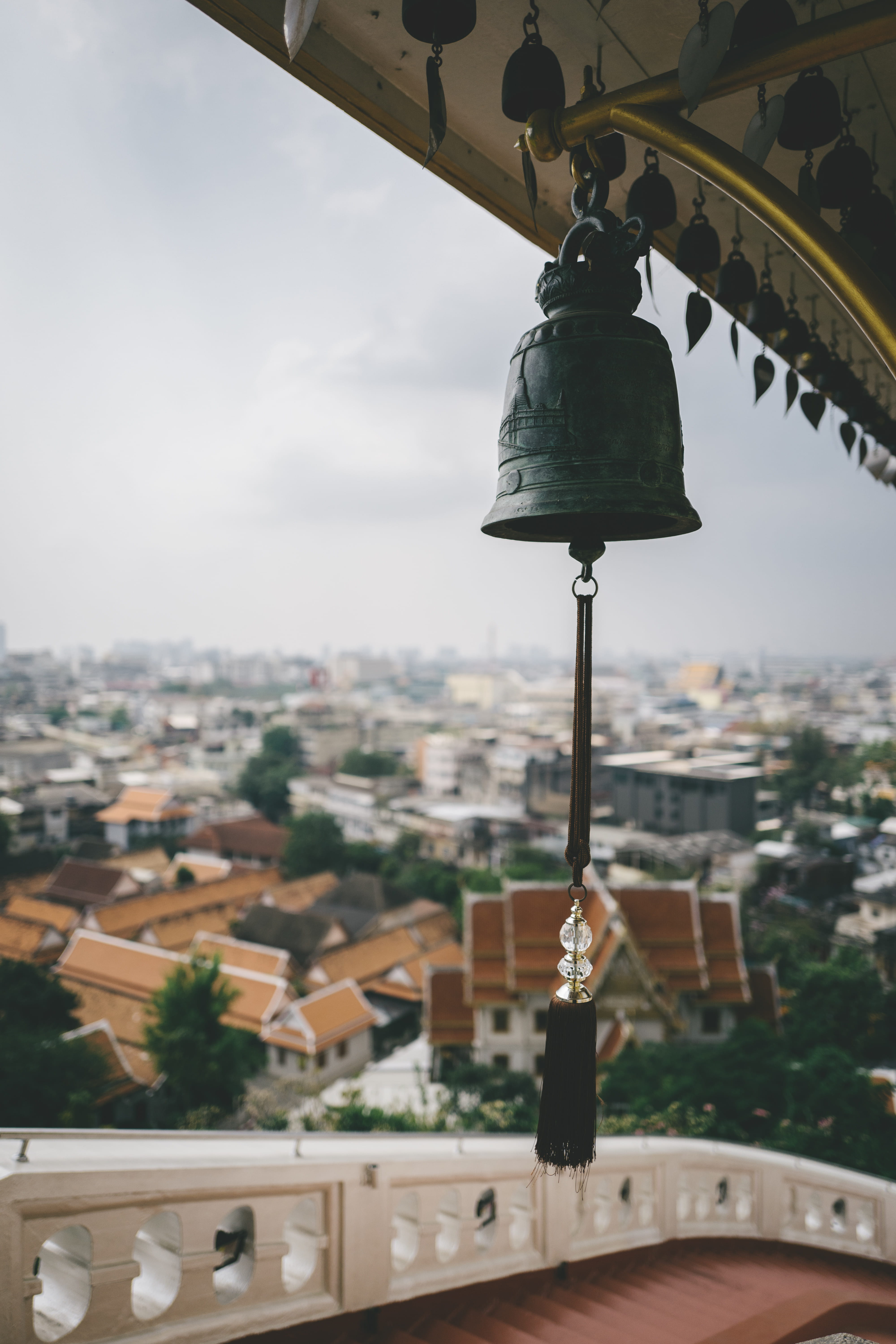 water, building exterior, bell, focus on foreground, cloud - sky, city, day, nature, lighting equipment, metal, wat saket, close-up, landscape, no people, Phone HD Wallpaper