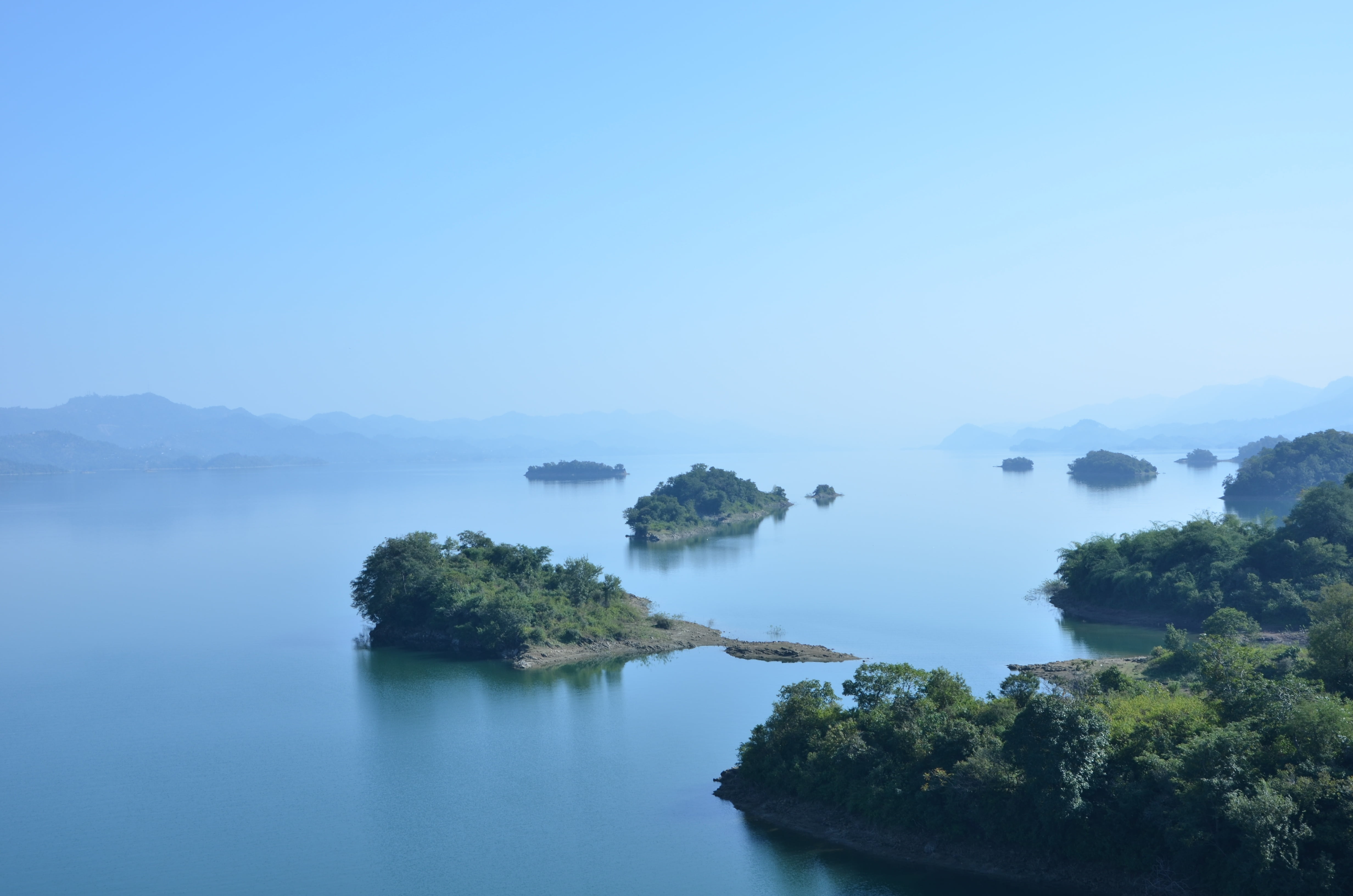 non-urban scene, outdoors, landscape, tree, copy space, sky, nature, blue, scenics, waterside, lake, tranquil scene, mountain, scenics - nature, sea, idyllic, HD Wallpaper